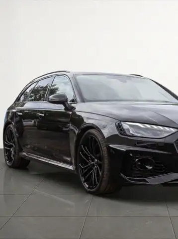 Audi RS4 Avant TFSI quattro tiptronic