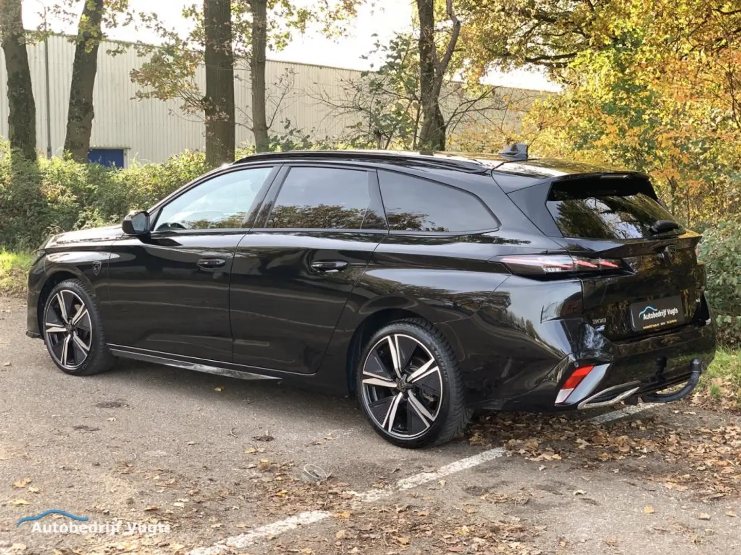 Peugeot 308 SW 1.2 PureTech GT *Pano*Trekhaak*Stoelverwarm. Zwart - 2