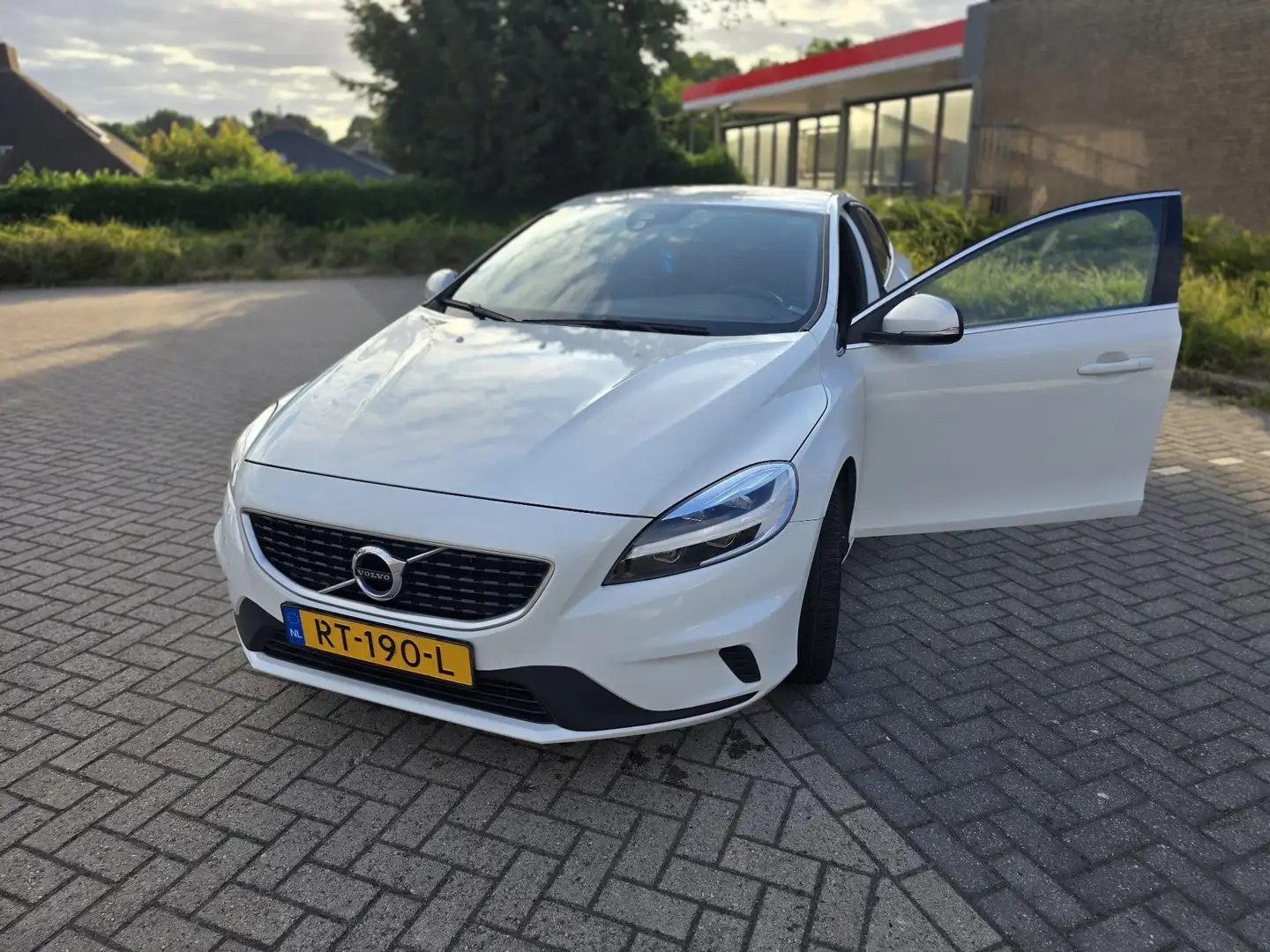 Volvo V40 2.0 T4 Bns Sport Bianco - 1