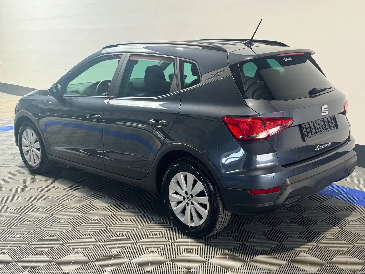 SEAT Arona Arona 1.0 TSI Move! Full Link Gris - 2