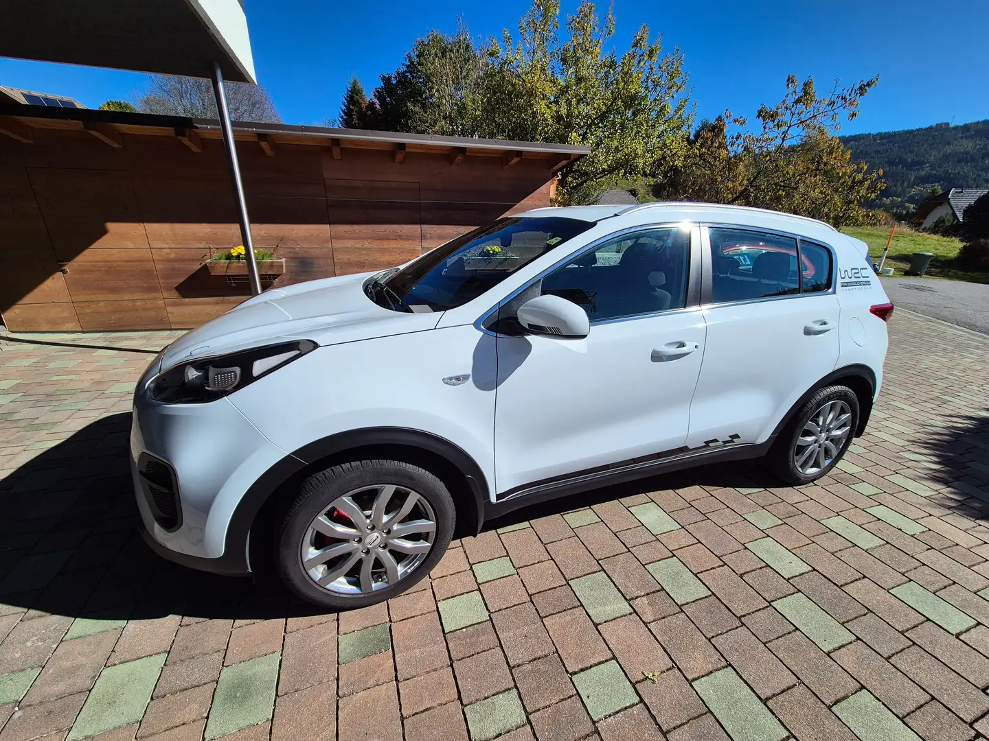 Kia Sportage Sportage 1,7 CRDI ISG TitanTitan Weiß - 2