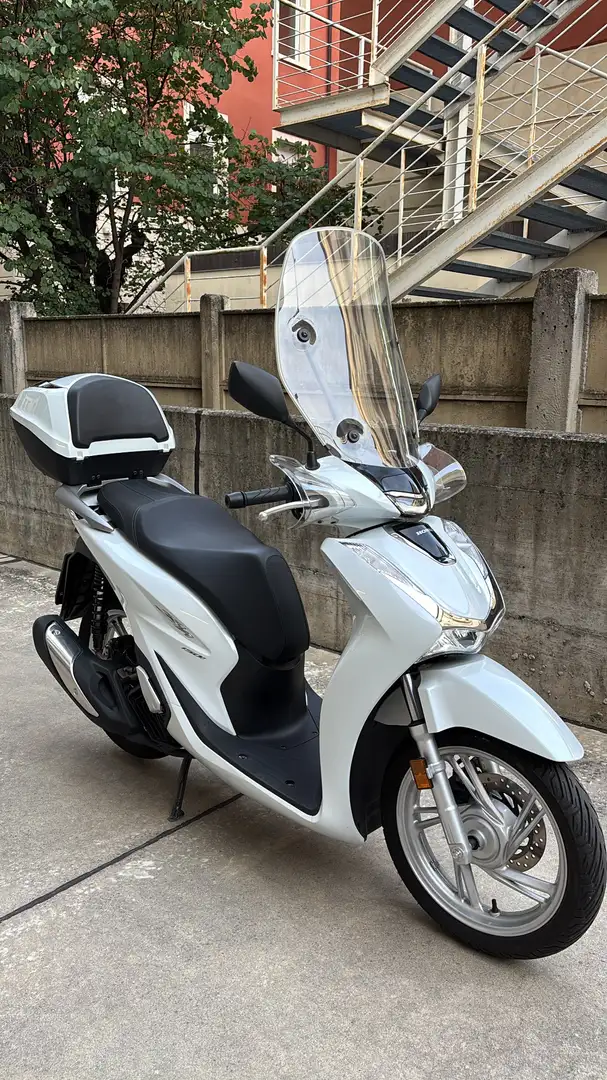 Honda SH 150 Bianco - 1