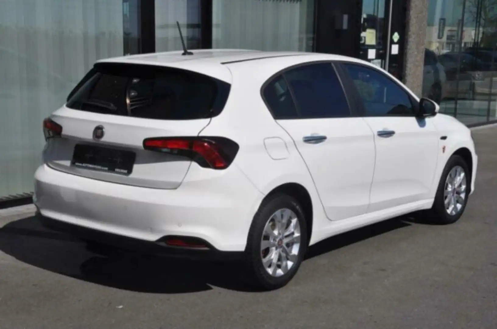 Fiat Tipo 1.4 T-Jet Easy Wit - 2