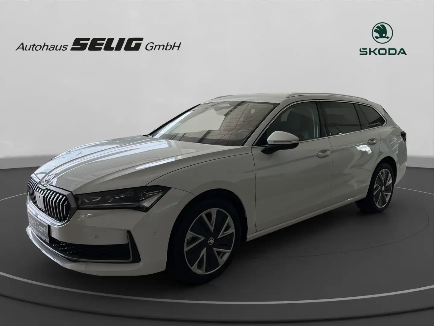 Skoda Superb Combi Selection 2,0 TDI 110 kW 2.0 TDI 11 Weiß - 1