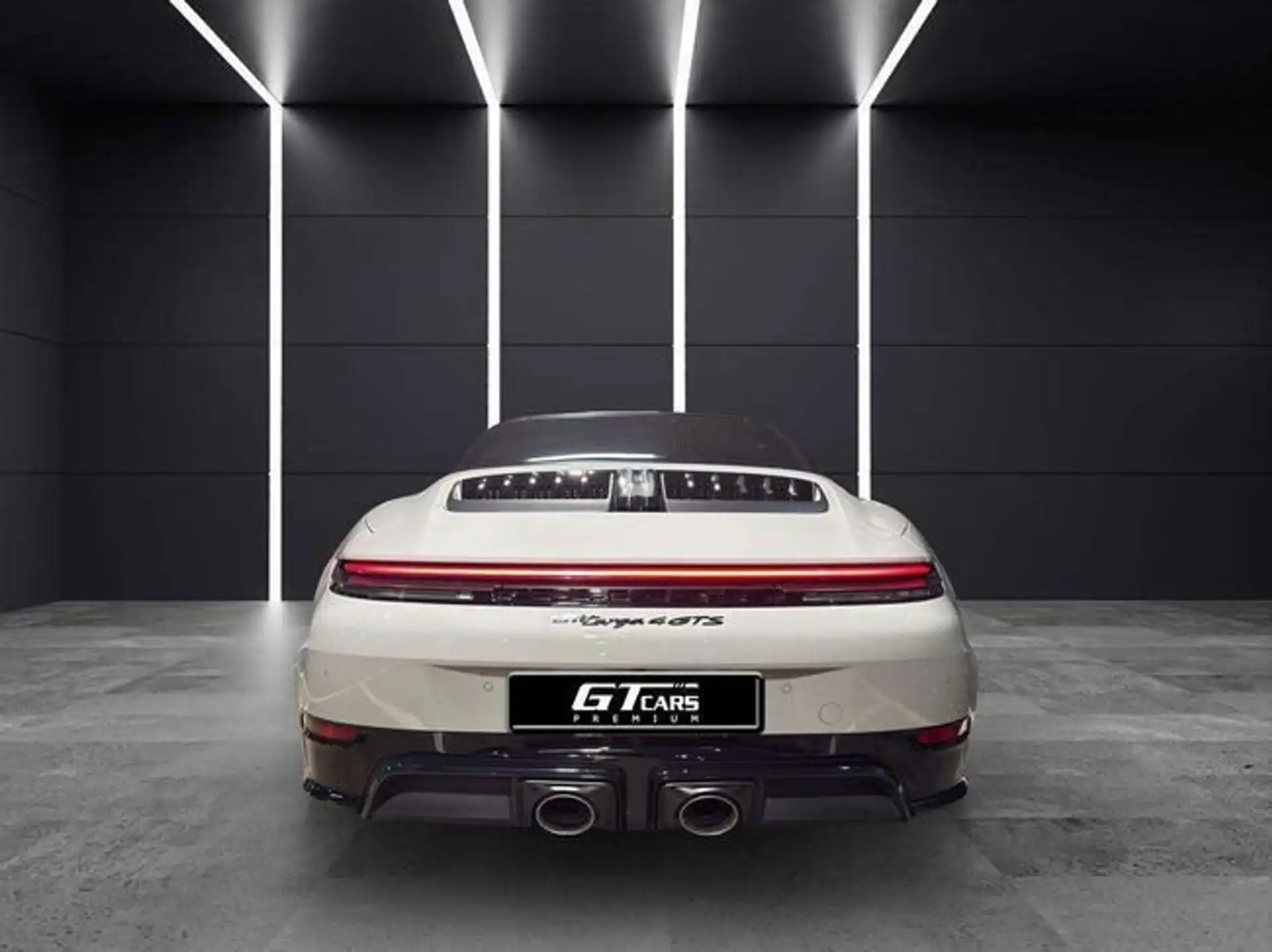 포르쉐 911 Turbo 4S Coupe 2025 흰색 사진 4