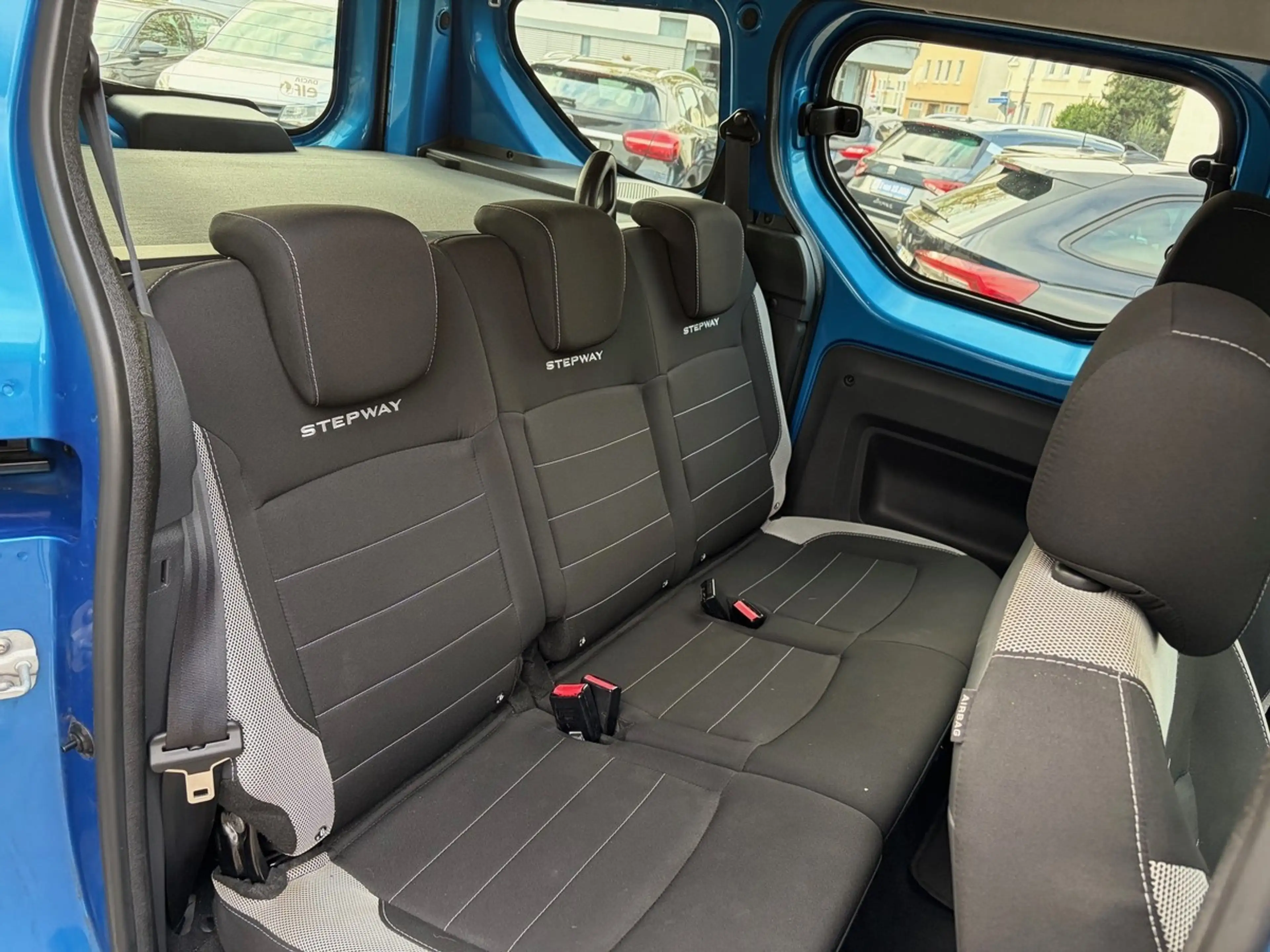 Dacia Dokker 1.6 SCe 100 STEPWAY KLIMA*SHZG*BTH*BC*TEMPOMAT — photo 8