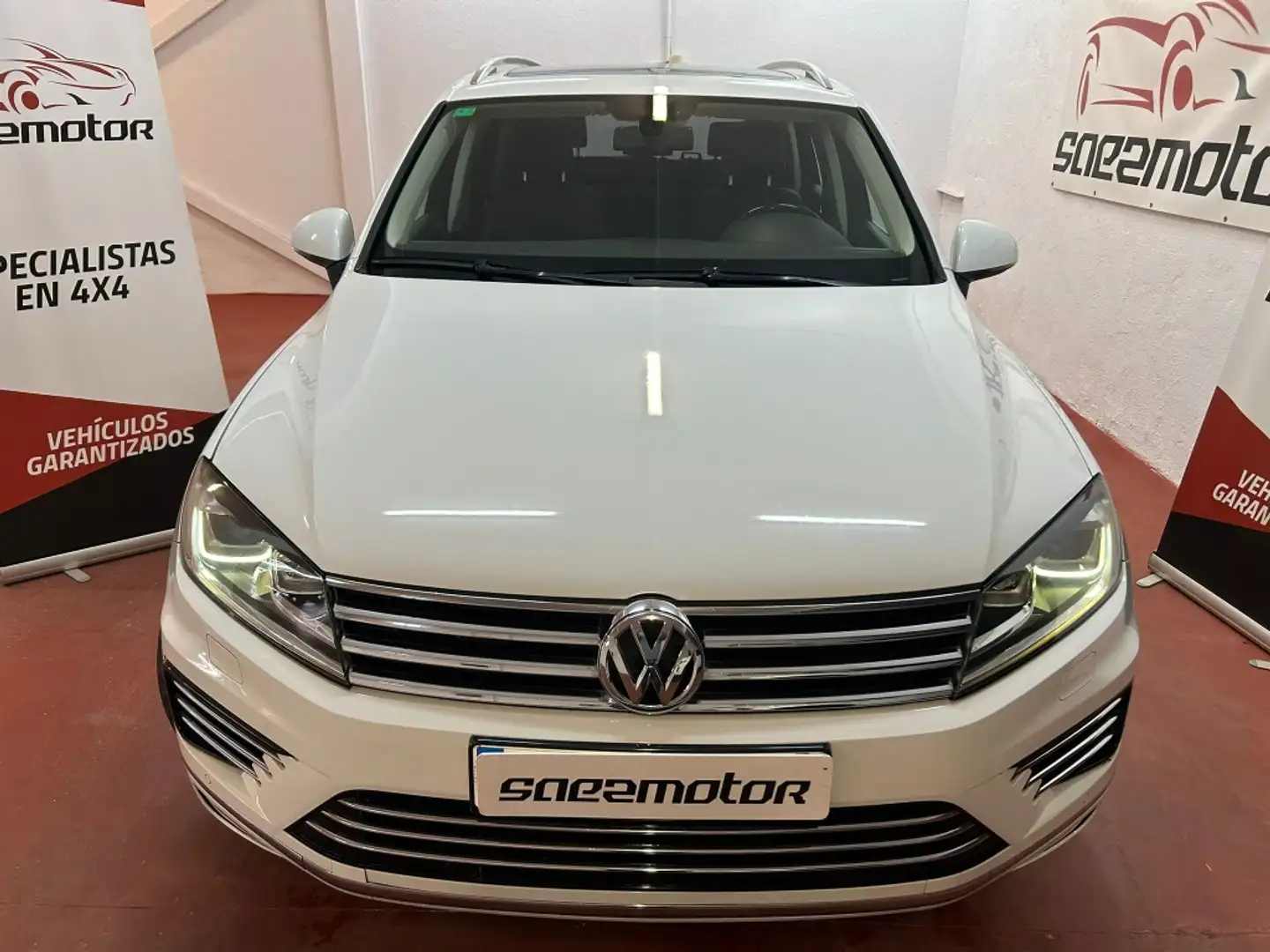 Volkswagen Touareg 3.0TDI V6 BMT R-Line 150kW Tiptronic Blanco - 2