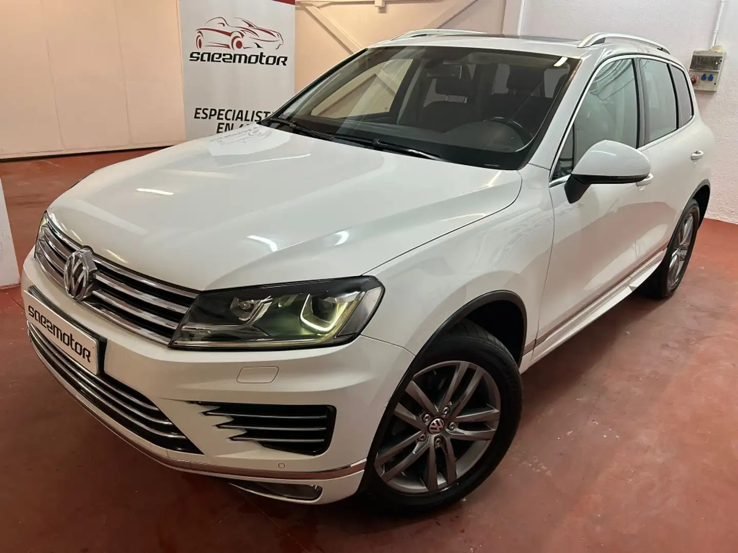 Volkswagen Touareg 3.0TDI V6 BMT R-Line 150kW Tiptronic Blanco - 1