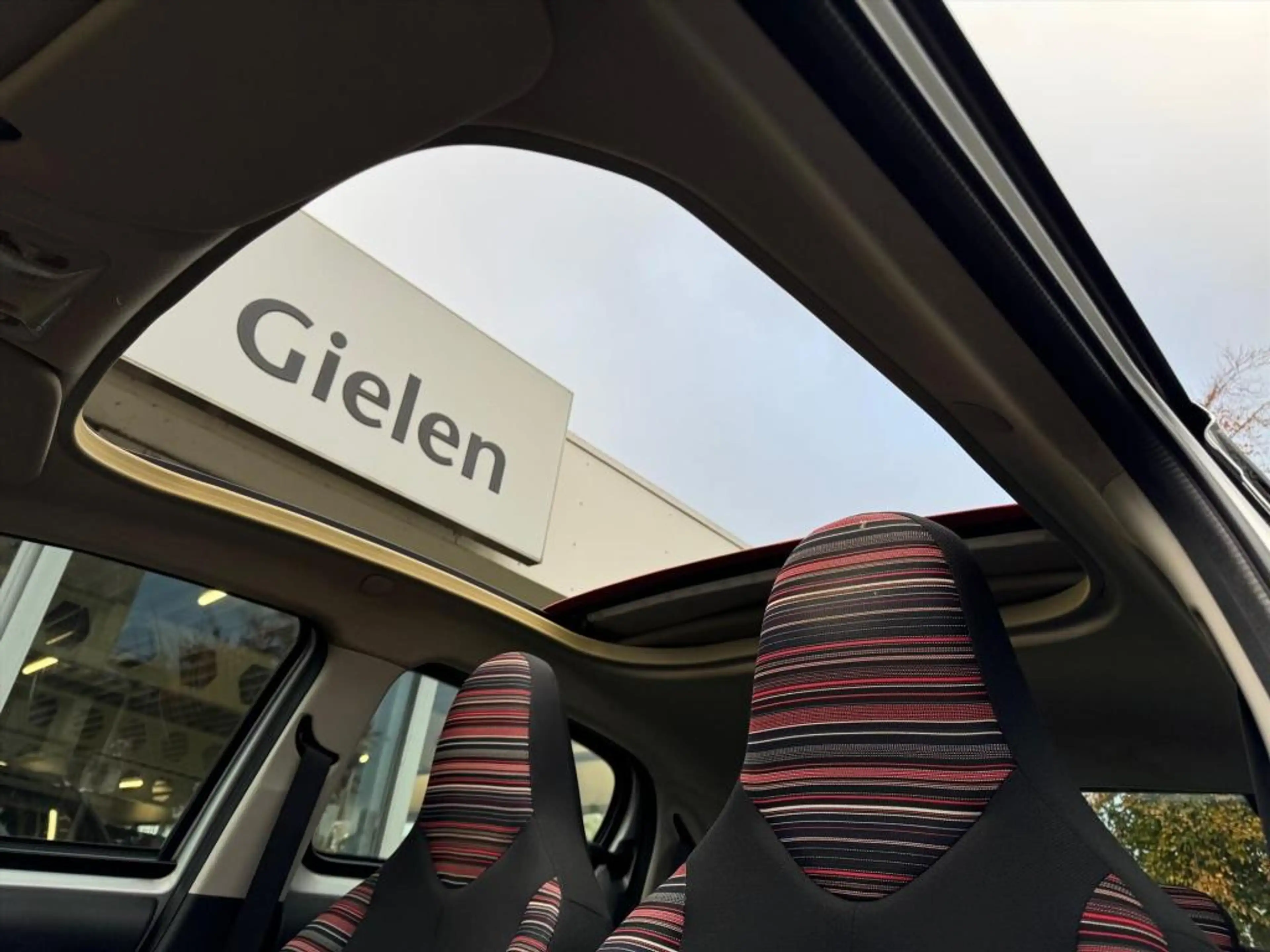 Citroen C1 1.0 e-VTi 5D AIRSCAPE FEEL | Nieuwe koppeling, Cab — photo 11