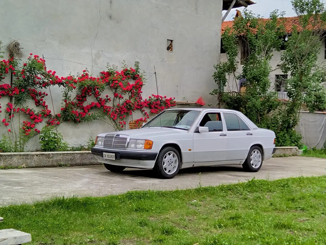 Mercedes-Benz 190 2.0 E 122cv, foto 2