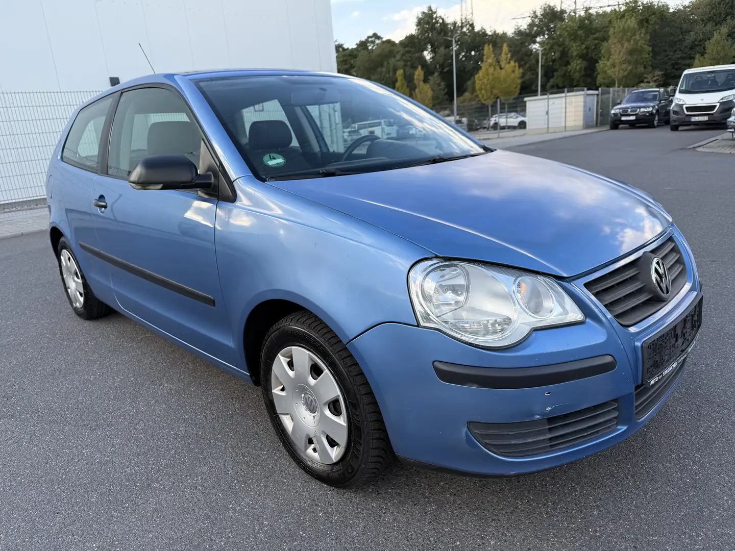 Volkswagen Polo Trendline Neue tüv Blau - 2
