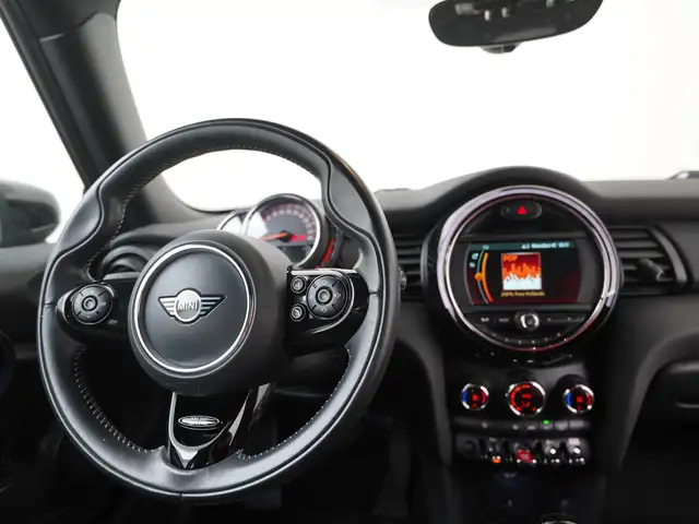 Mini Hatch view 5