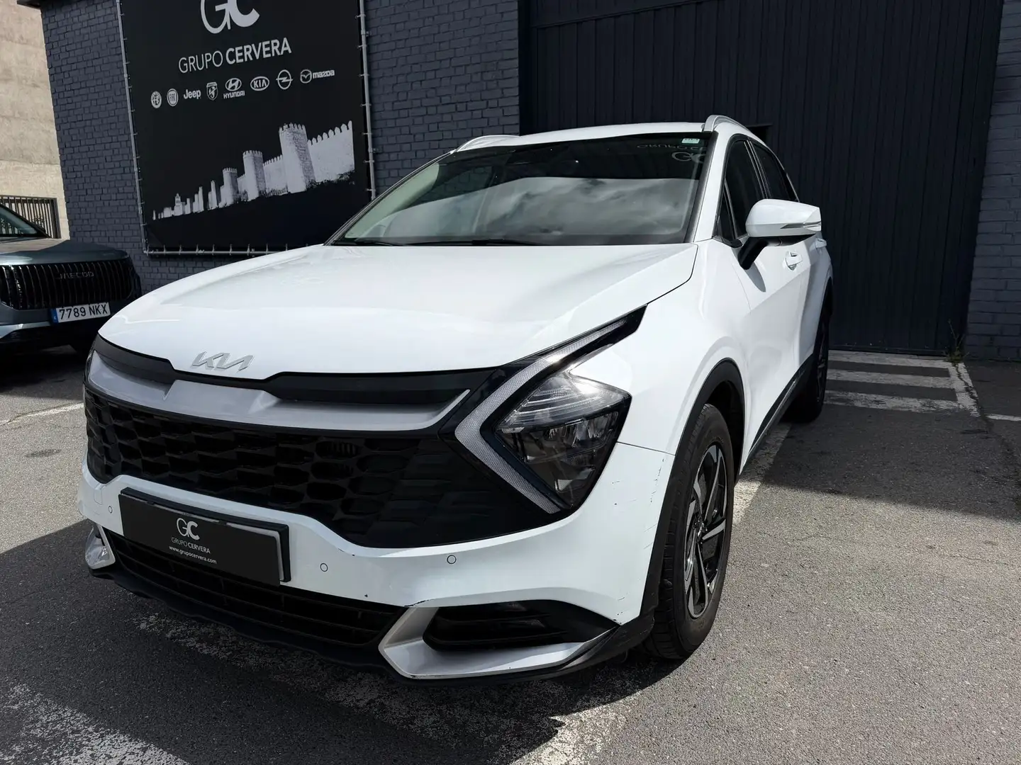 Kia Sportage 1.6 T-GDi MHEV Drive 150 Blanco - 1