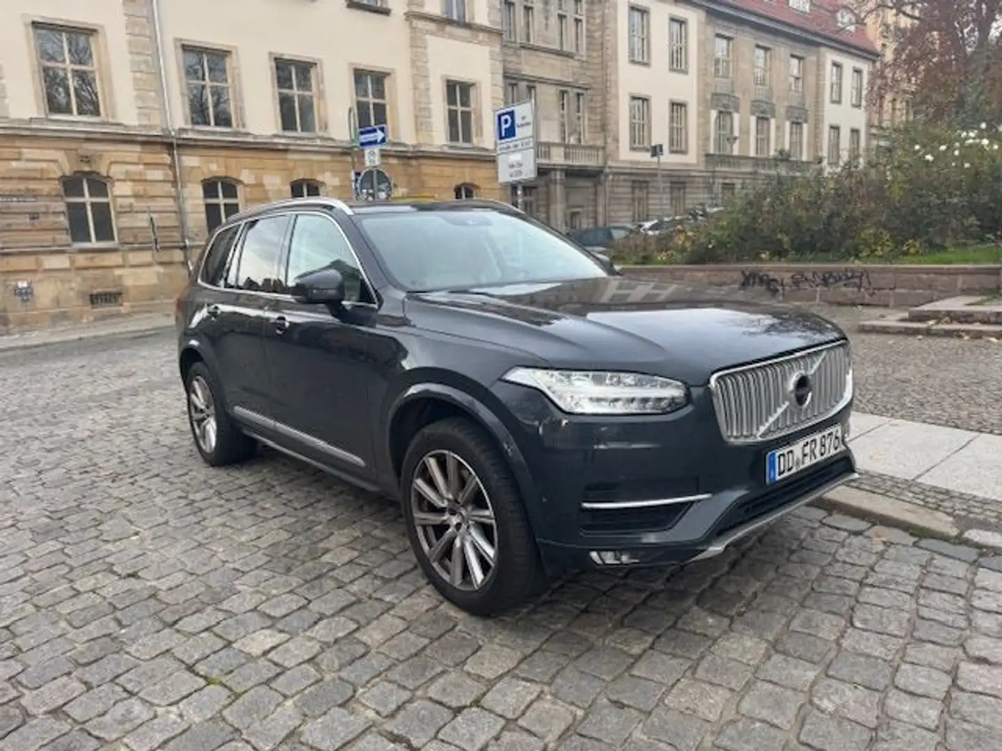 Volvo XC90 Inscription AWD*B&W*360°Kam*HeadUp*Panoram Grau - 2