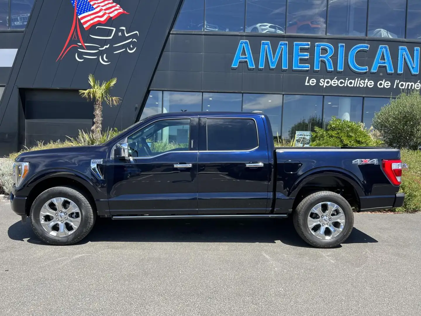 Ford F 150 Supercrew  PLATINUM Azul - 2