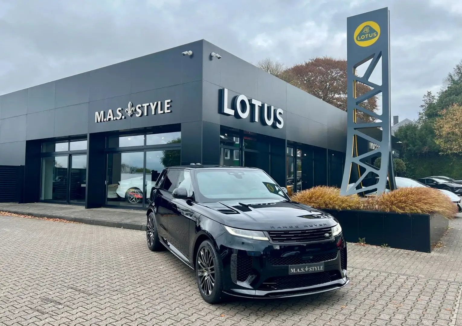 Land Rover Range Rover Sport SV Edition Two P635 4,4 V8 Carbon Keramik Bremse Schwarz - 1