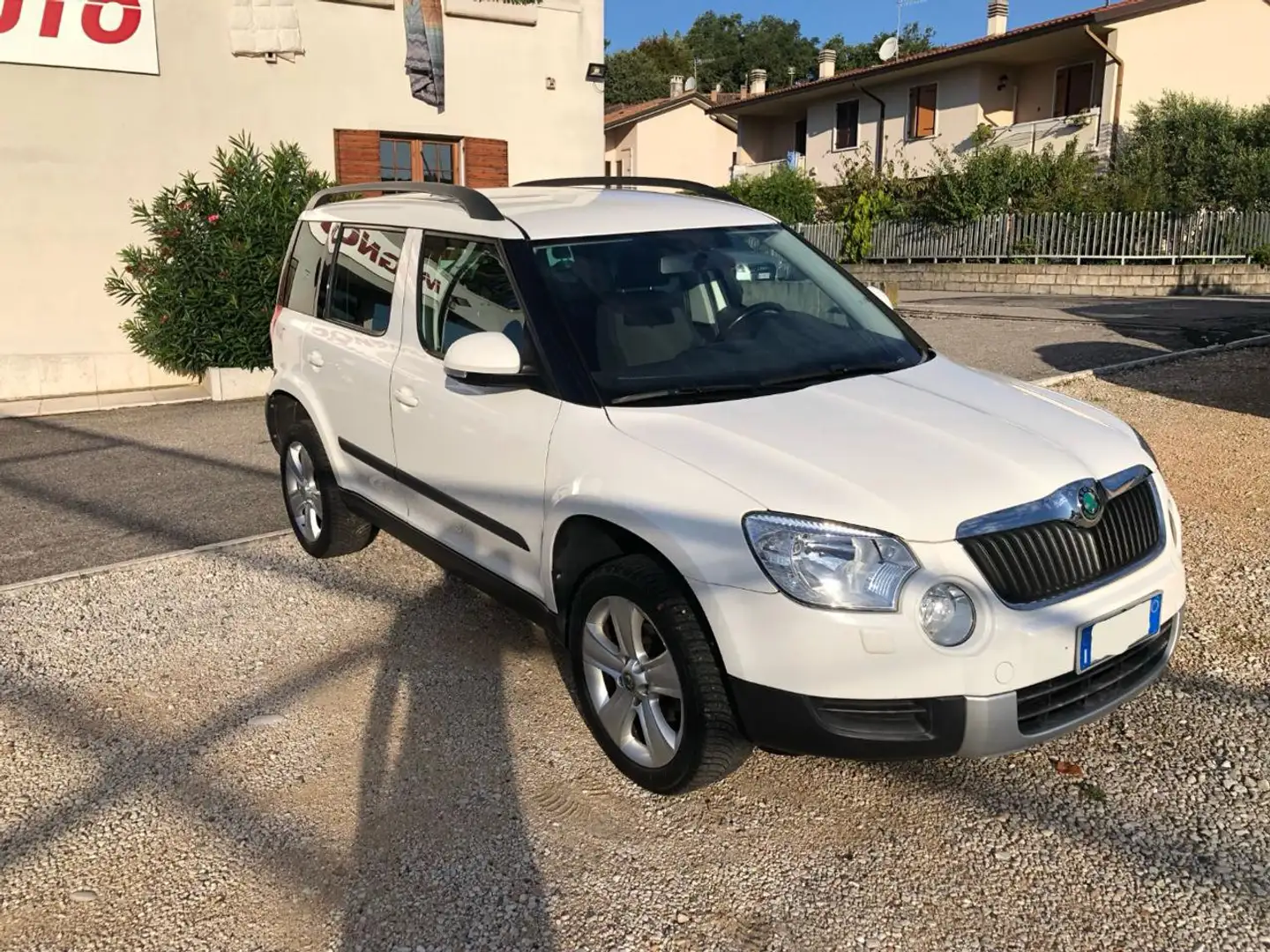Skoda Yeti 1.2 TSI DSG Ambition OK NEOPATENTATI Bianco - 2