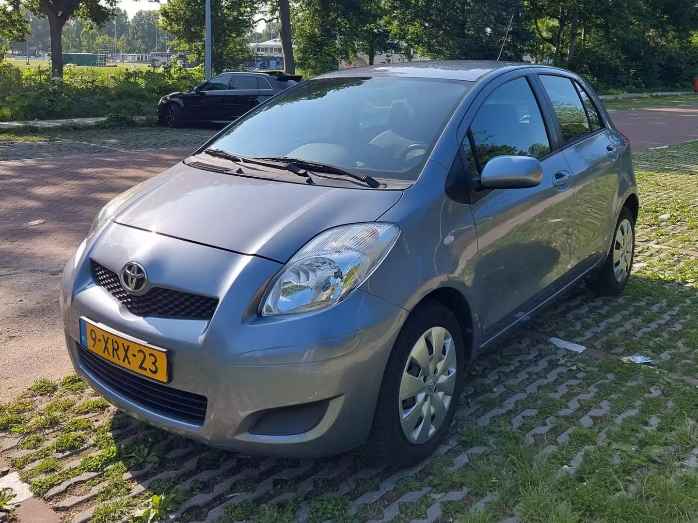 Toyota Yaris Yaris 1.3 VVTi Cool Blauw - 1