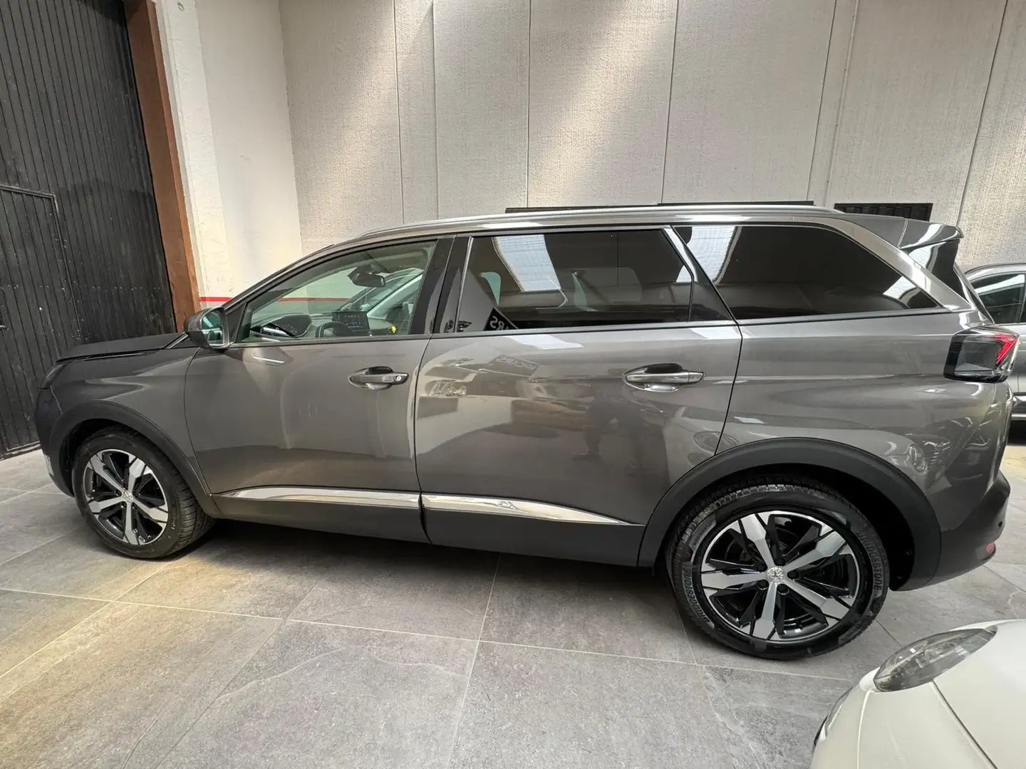 Peugeot 5008 5008 1.5 bluehdi Allure Pack s Gris - 2