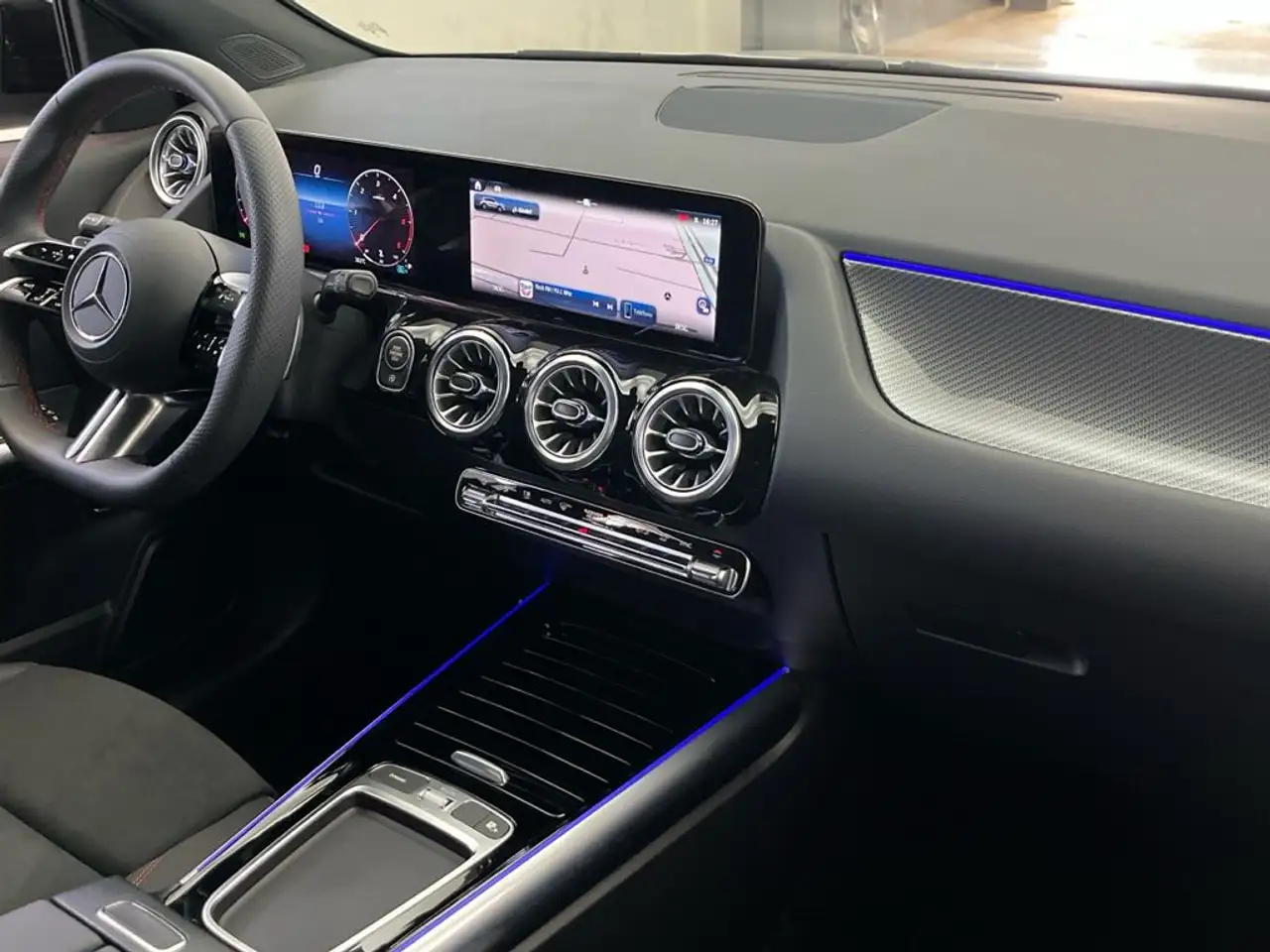Mercedes-Benz GLA 2026 — фото 10