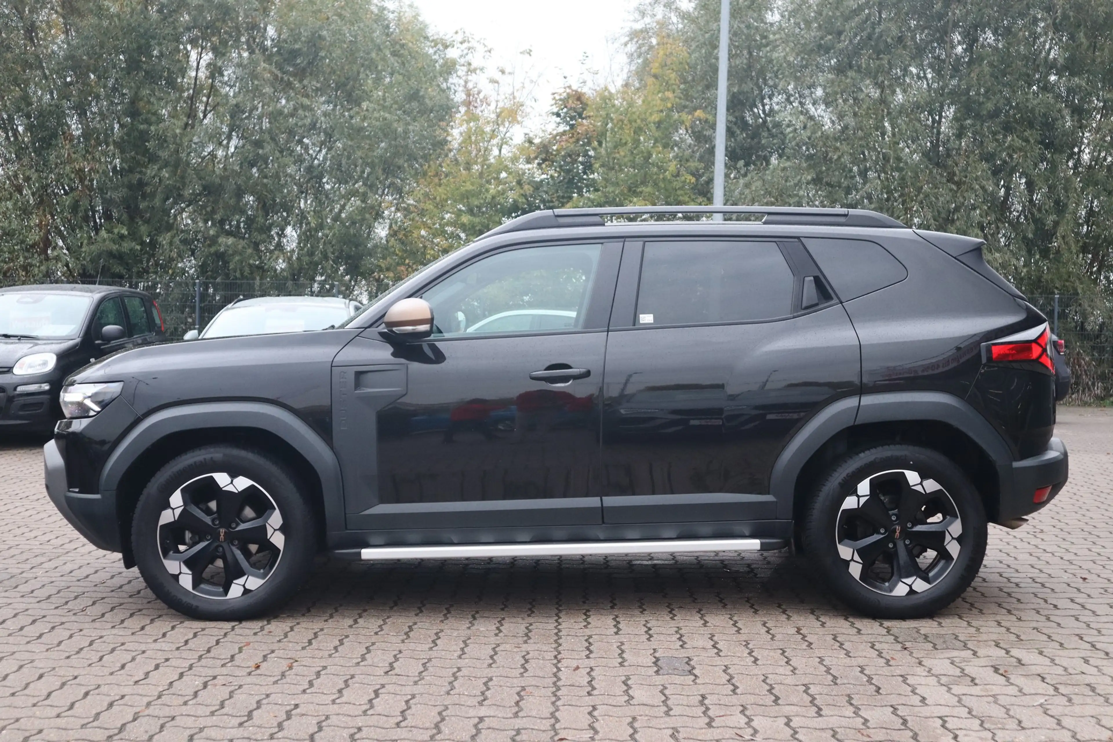 Dacia Duster TCe 130 4x4 Extreme LED Navi Kamera AHK — photo 2