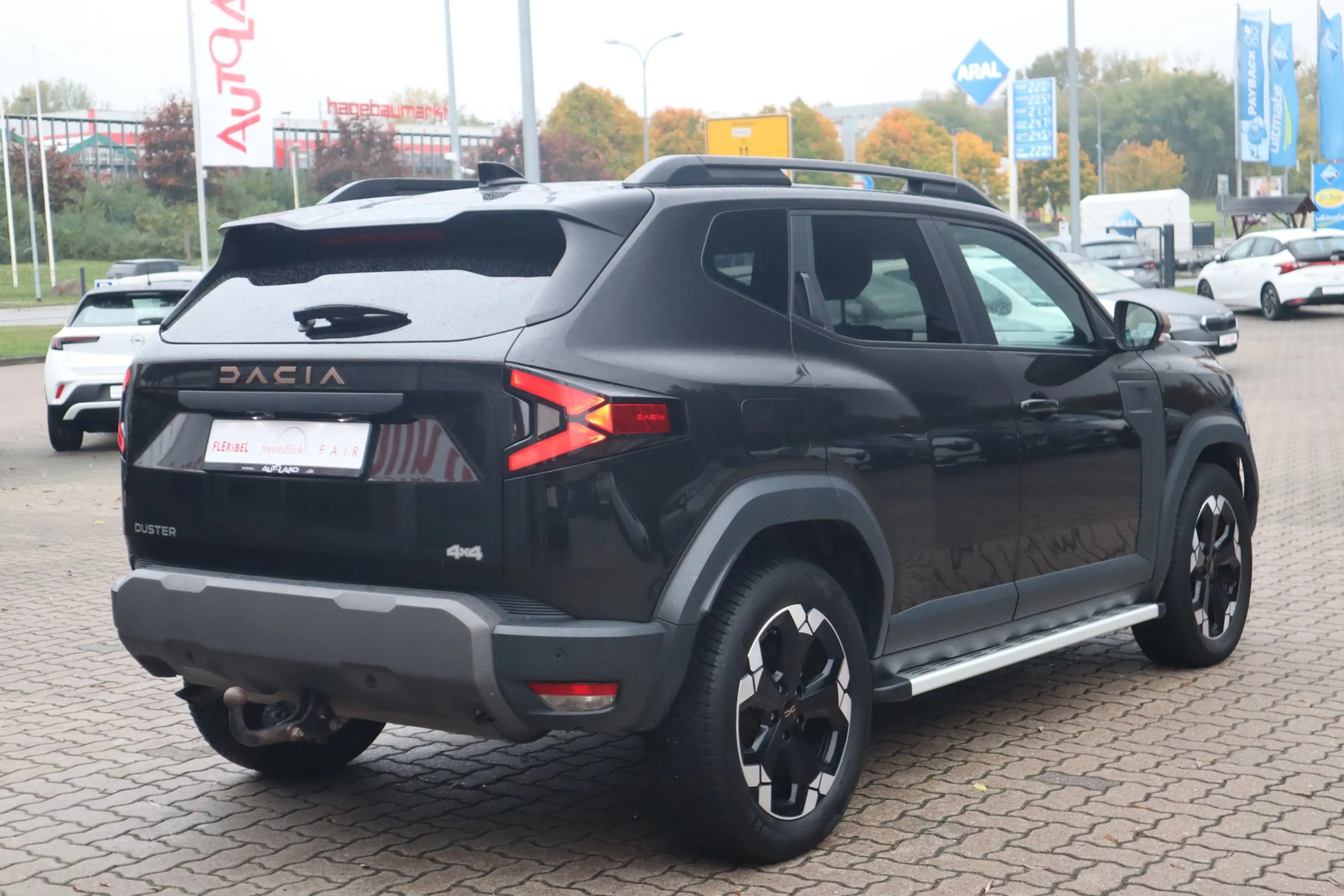 Dacia Duster TCe 130 4x4 Extreme LED Navi Kamera AHK — photo 5