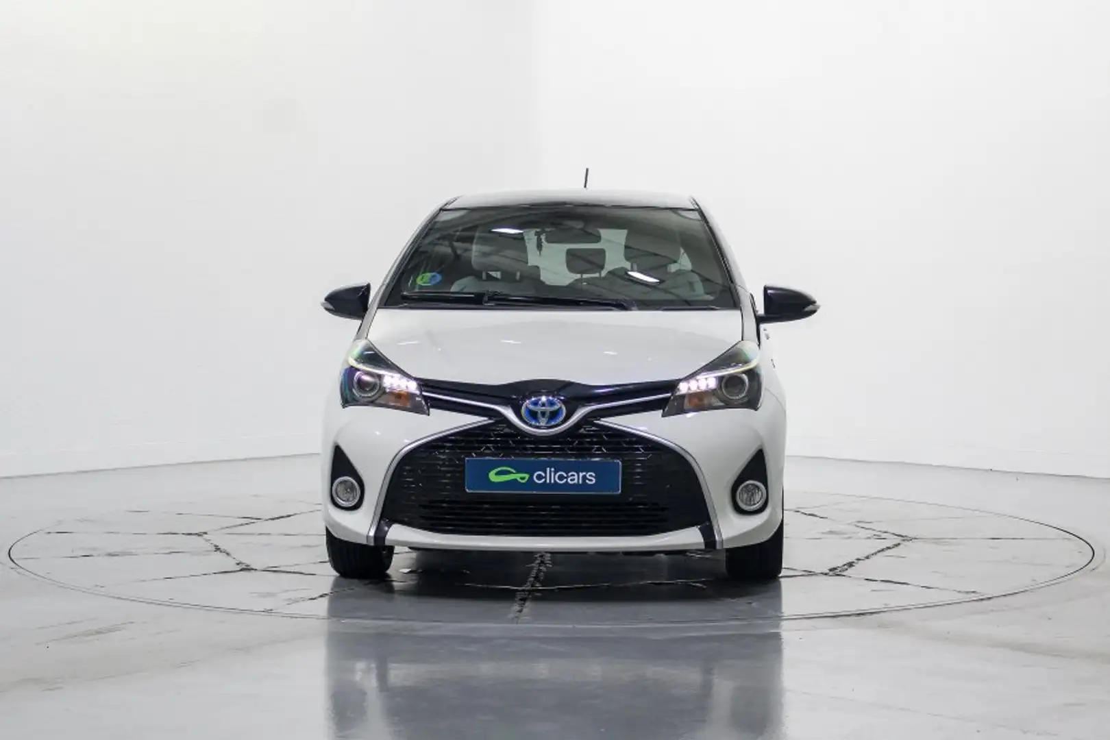 Toyota Yaris 100H 1.5 Feel! Blanc - 2