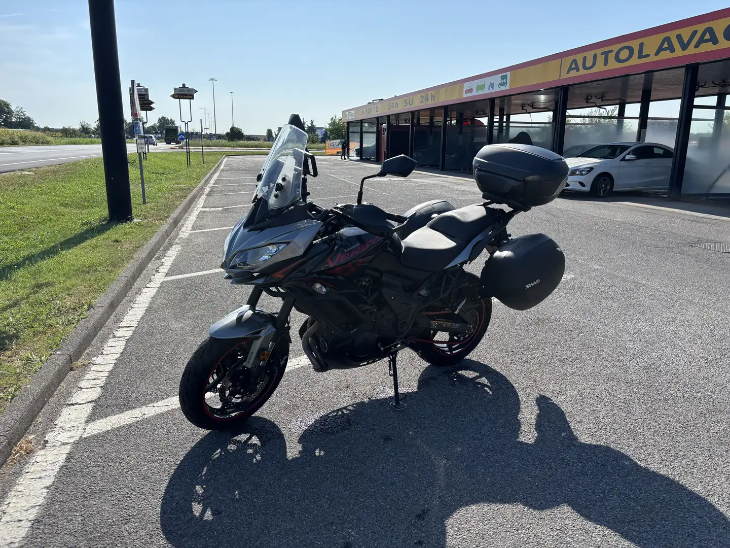 Kawasaki Versys 650 tourer - 2