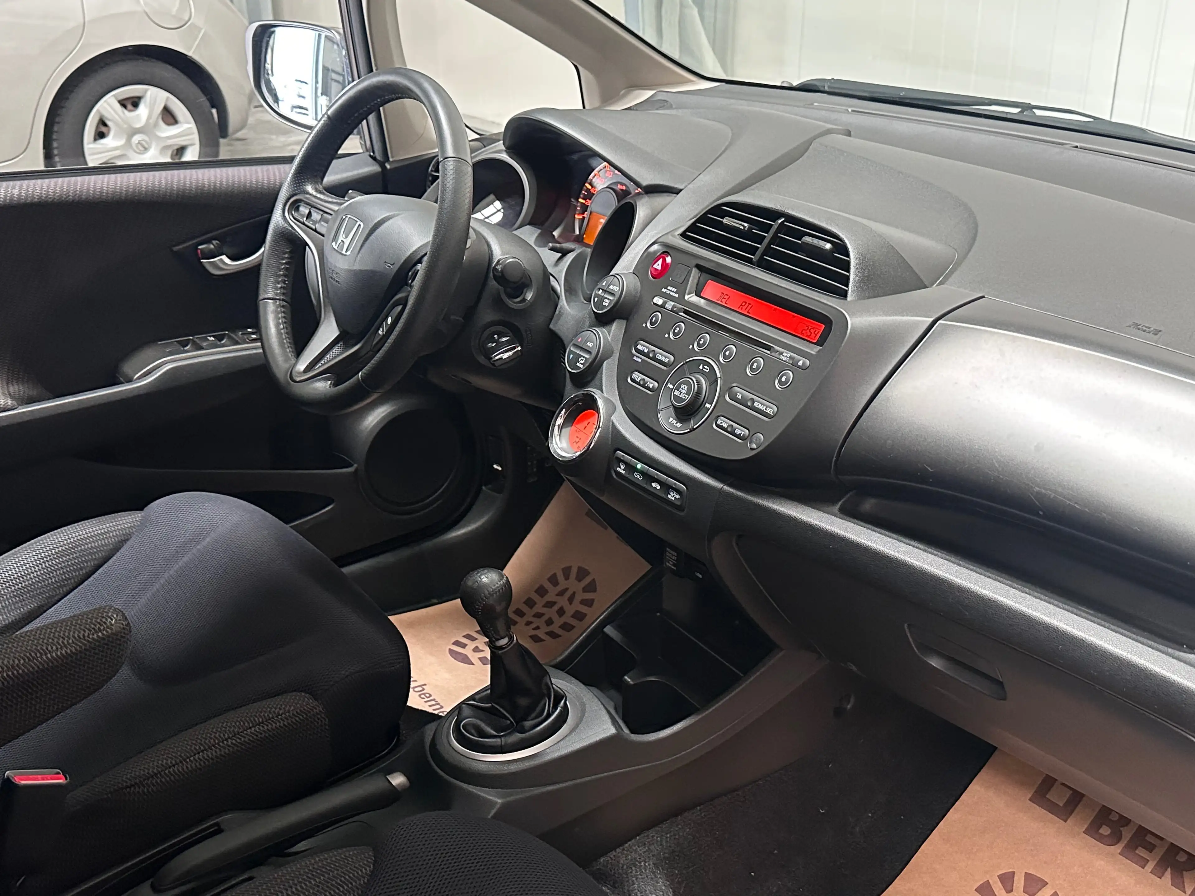 Honda Jazz Jazz 1.4i Exclusive — photo 12