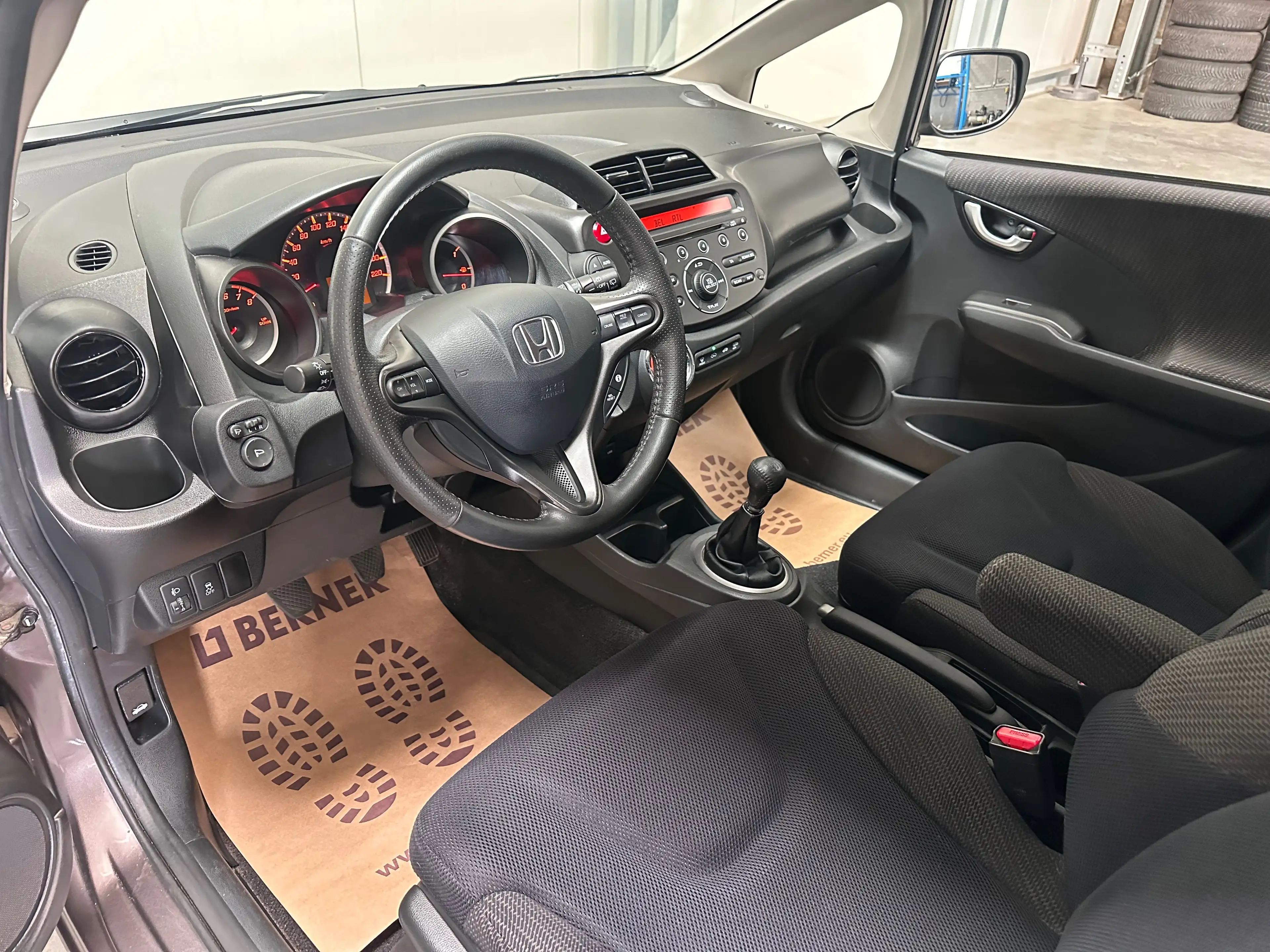 Honda Jazz Jazz 1.4i Exclusive — photo 7