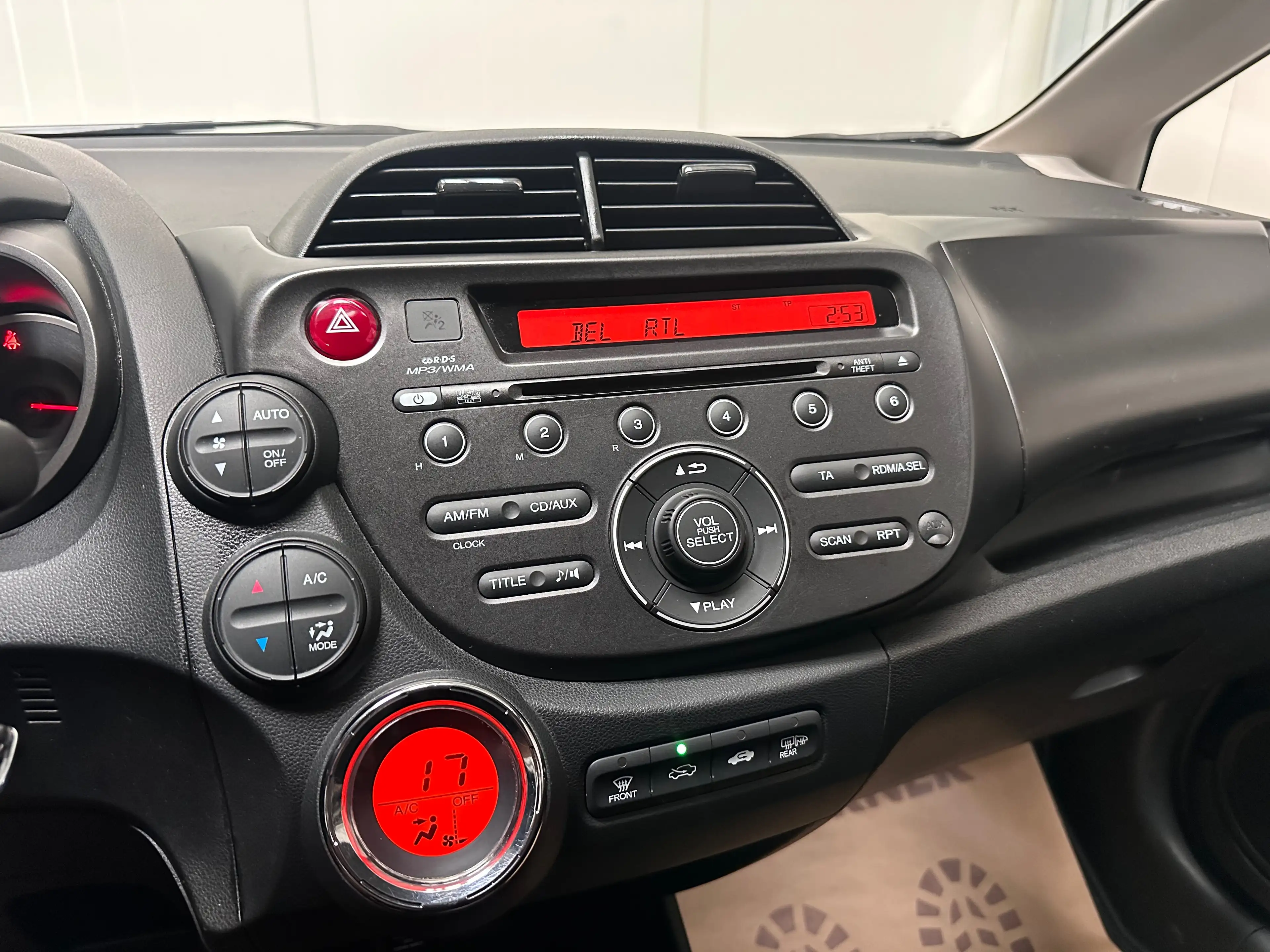 Honda Jazz Jazz 1.4i Exclusive — photo 14