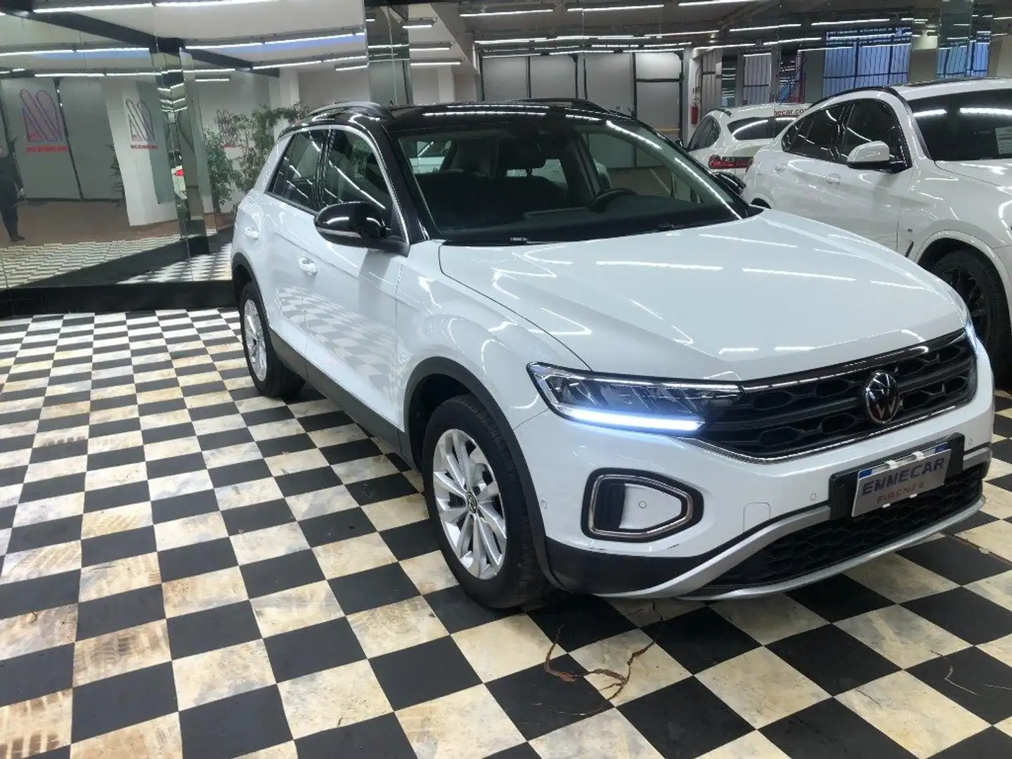 Volkswagen T-Roc 1.0 TSI Life Weiß - 2
