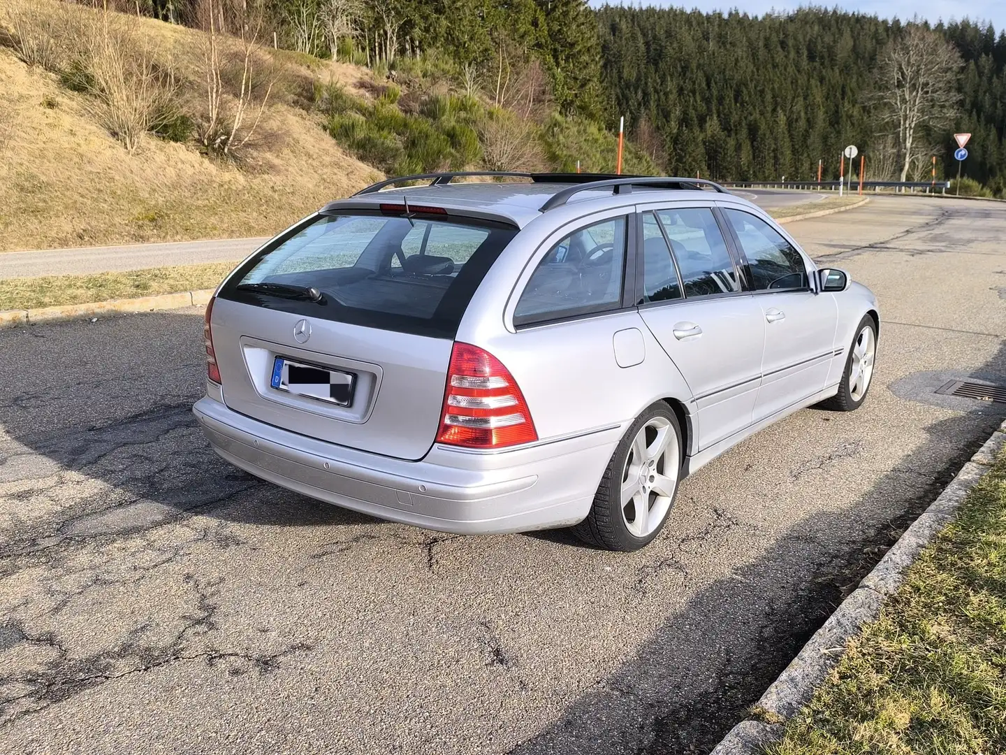 Mercedes-Benz C 350 T 4Matic Automatik Avantgarde Silber - 2