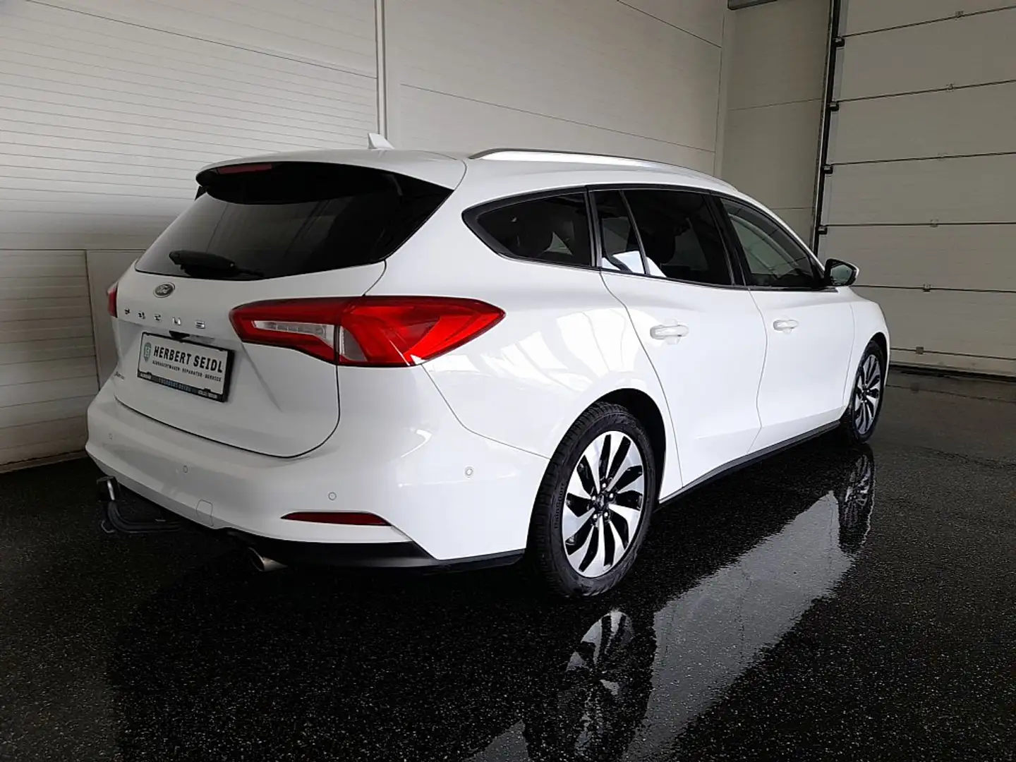Ford Focus Turnier C&C 1,5 EcoBlue *17 ZOLL / LED / NAVI /... Weiß - 2