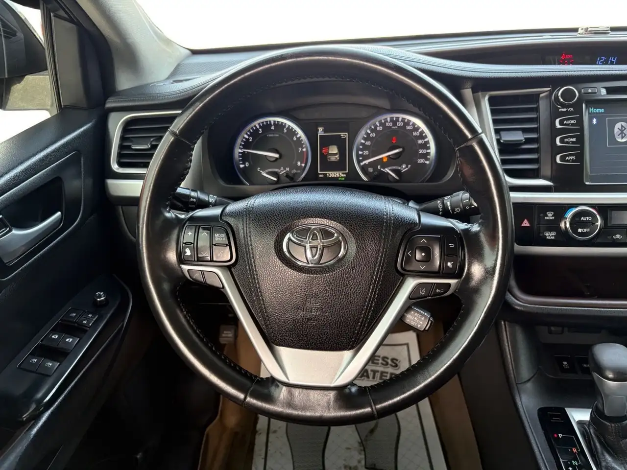 Toyota Highlander снимка Toyota Highlander