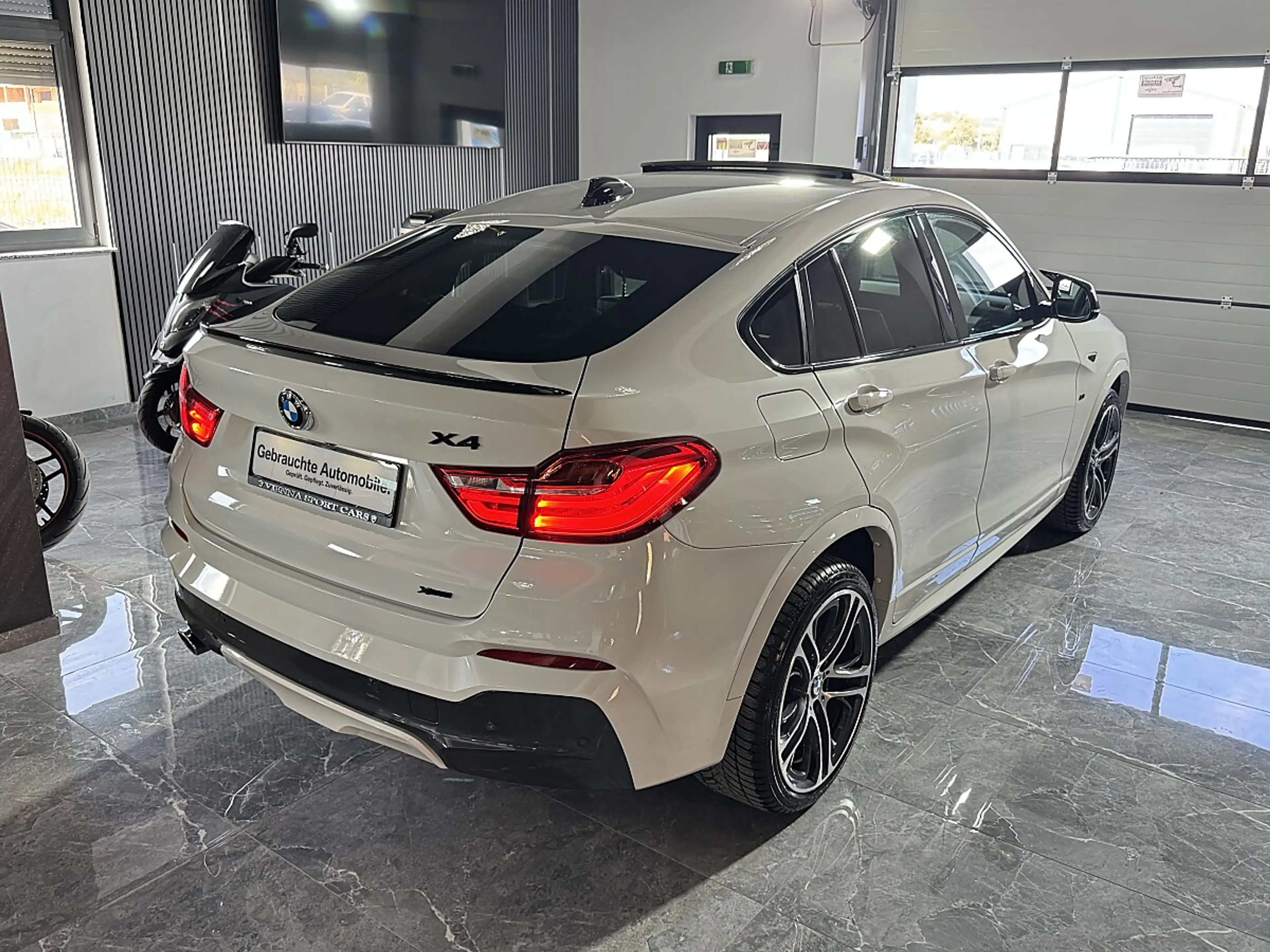BMW X4 xDrive 20d Aut.*M-Paket*Wenig-KM* — photo 8