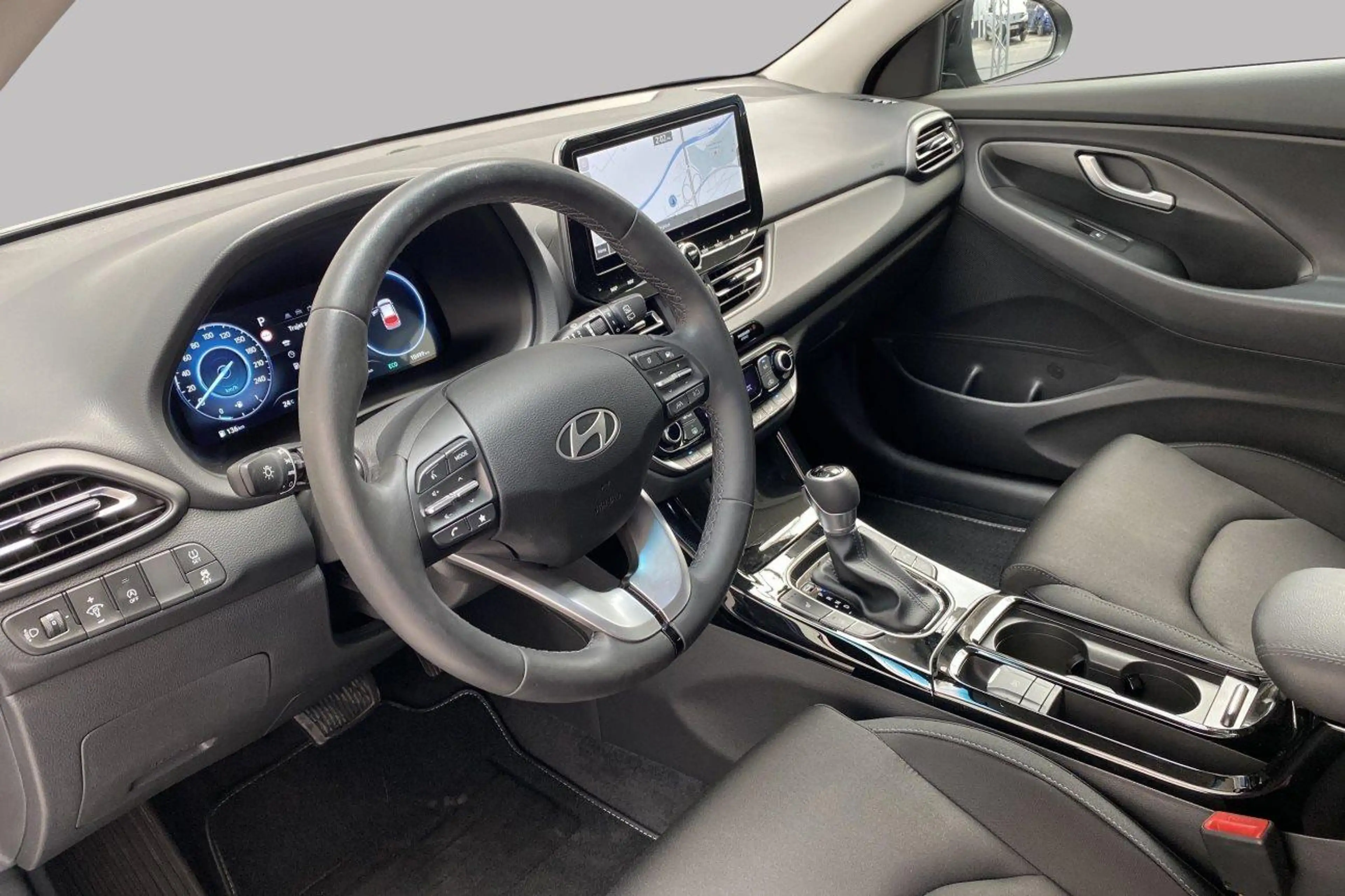 Hyundai i30 — photo 9
