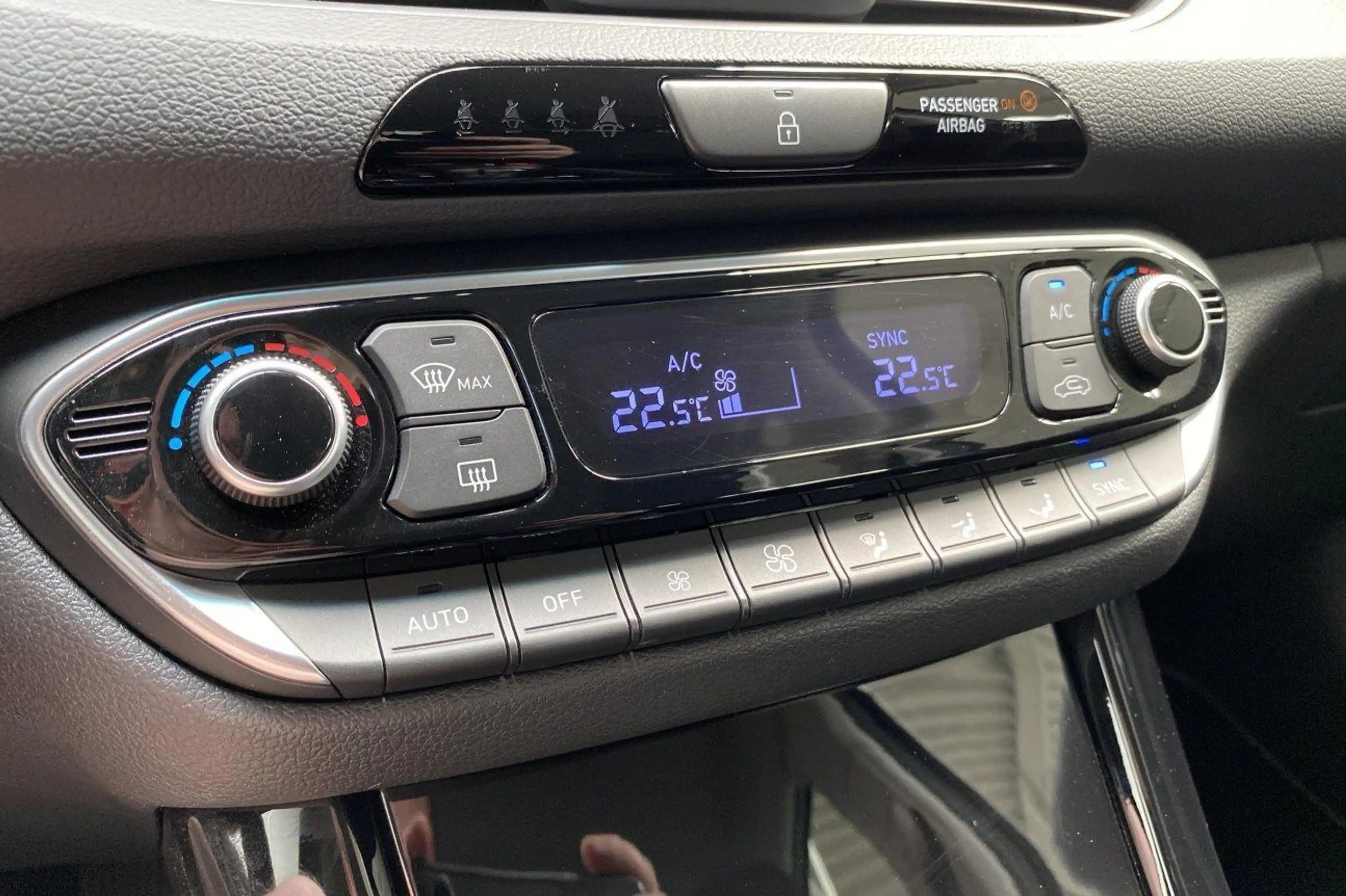 Hyundai i30 — photo 15