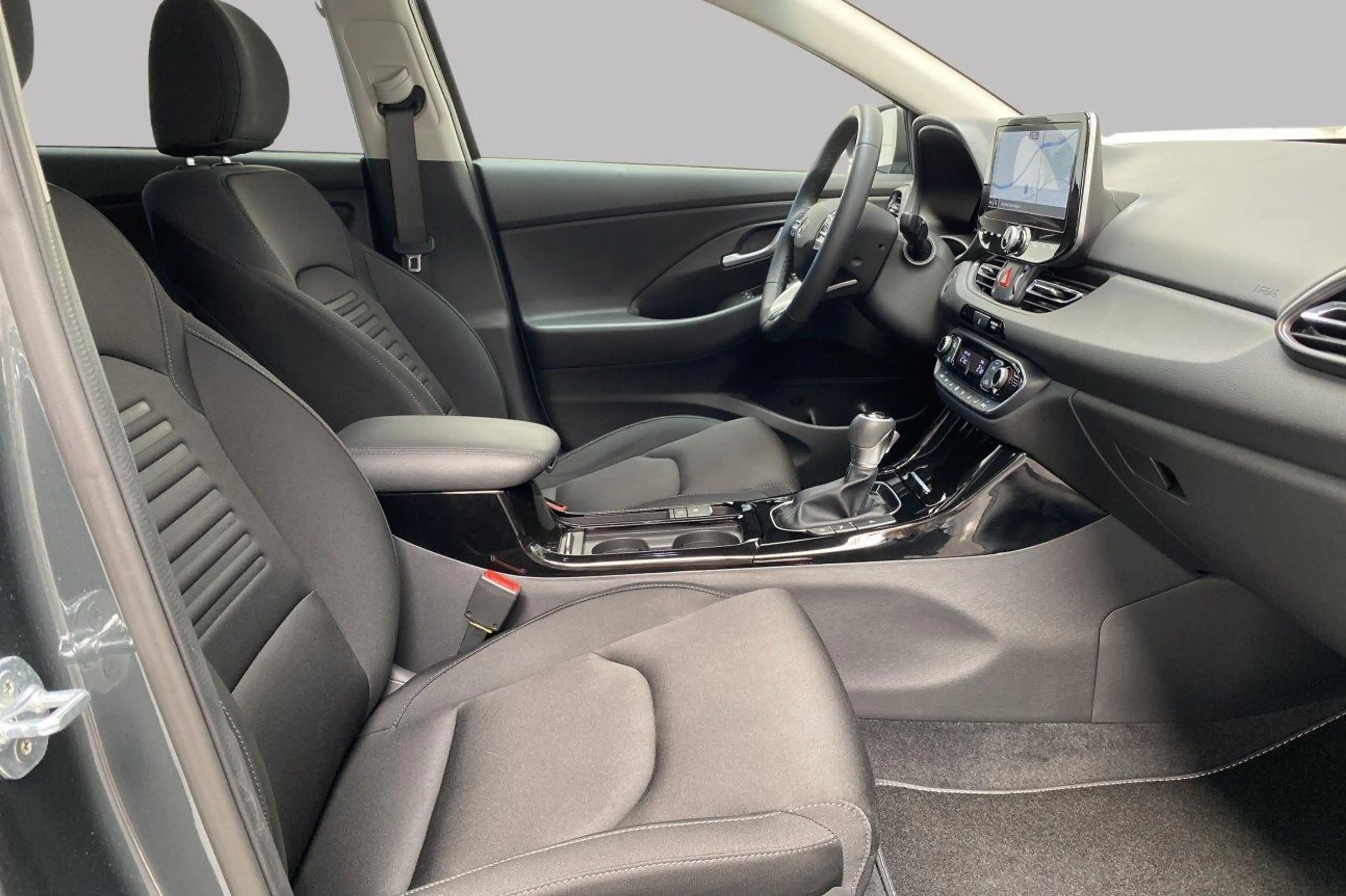 Hyundai i30 — photo 8
