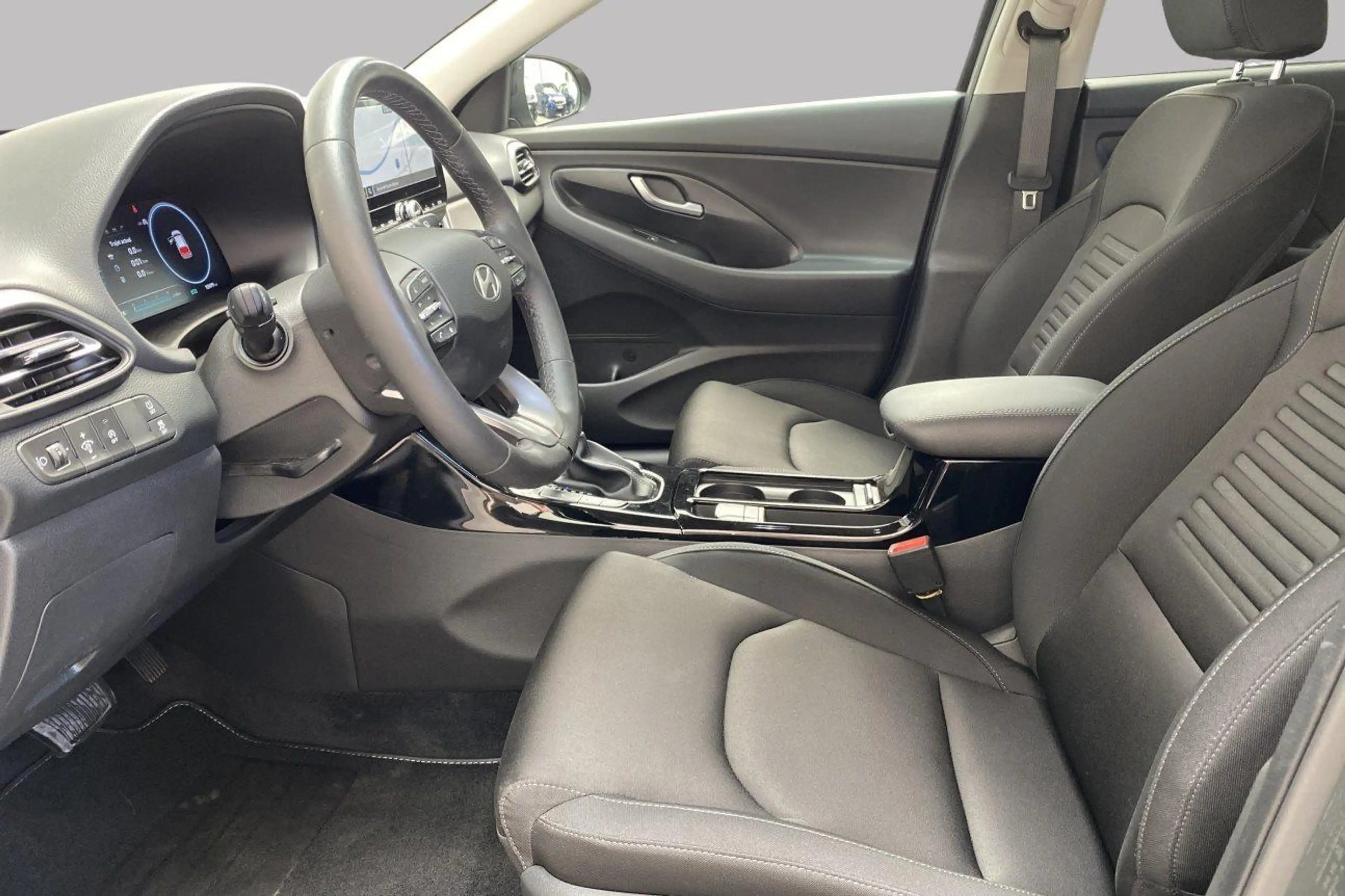 Hyundai i30 — photo 10