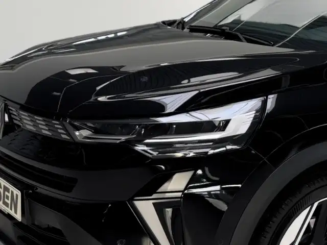 Renault Symbioz view 5