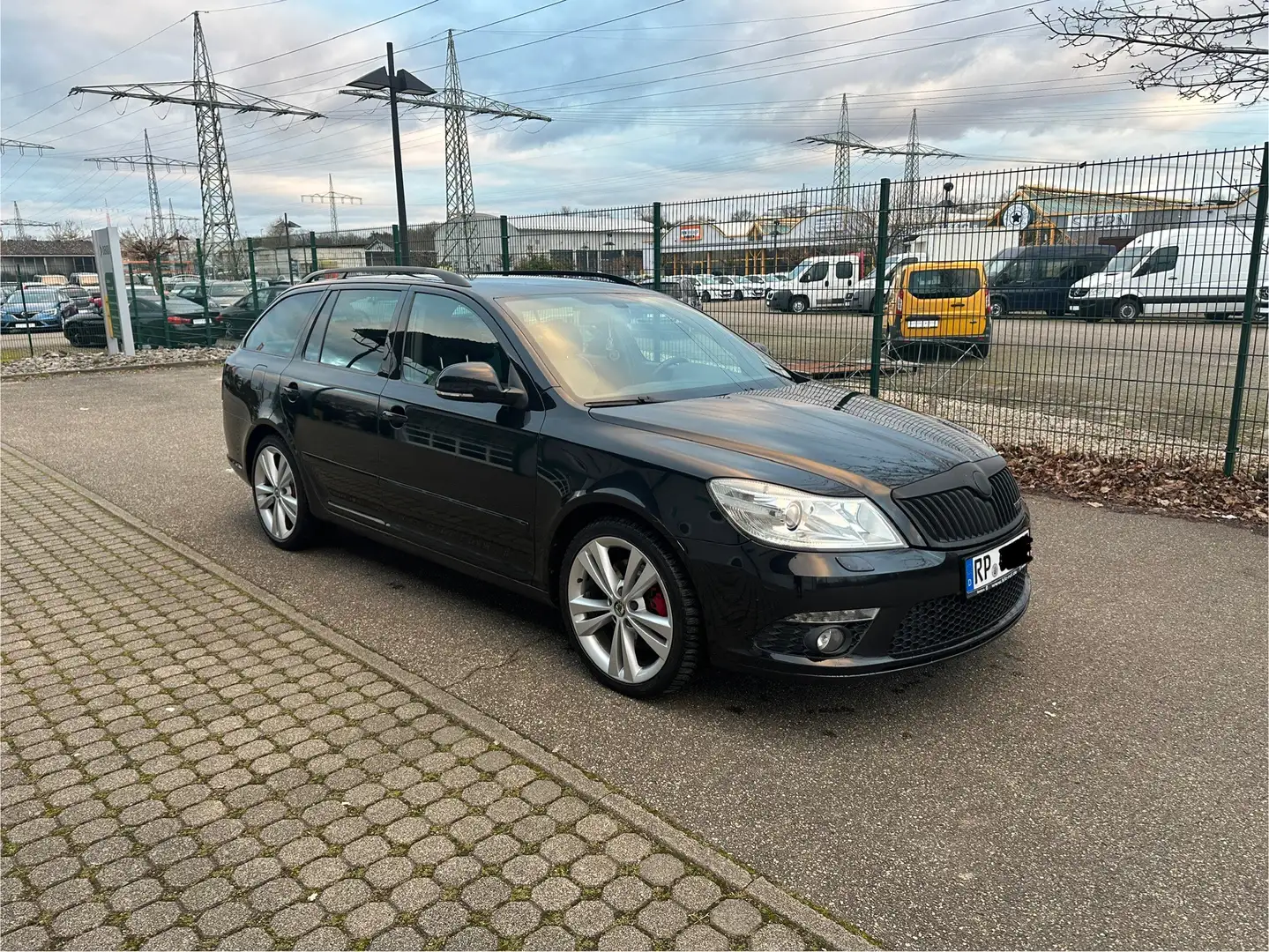 Skoda Octavia Combi 2.0 TSI RS - 2