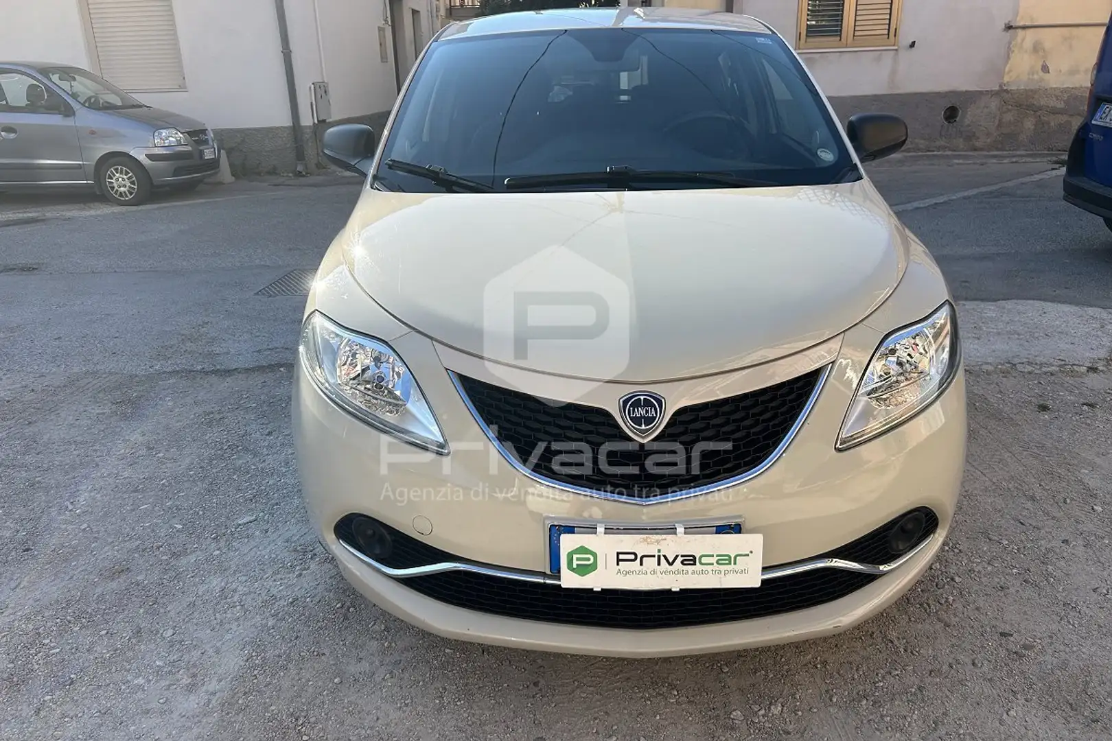 Lancia Ypsilon Ypsilon 1.3 MJT 16V 95 CV 5 porte S&S Silver Желтый - 2