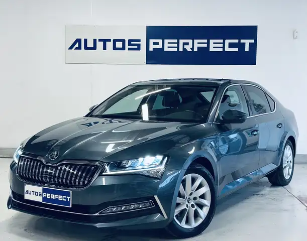 Skoda Superb 1.4 TSI BOITE AUTO *51.263KM* NAVI CARPLAY CAMERA