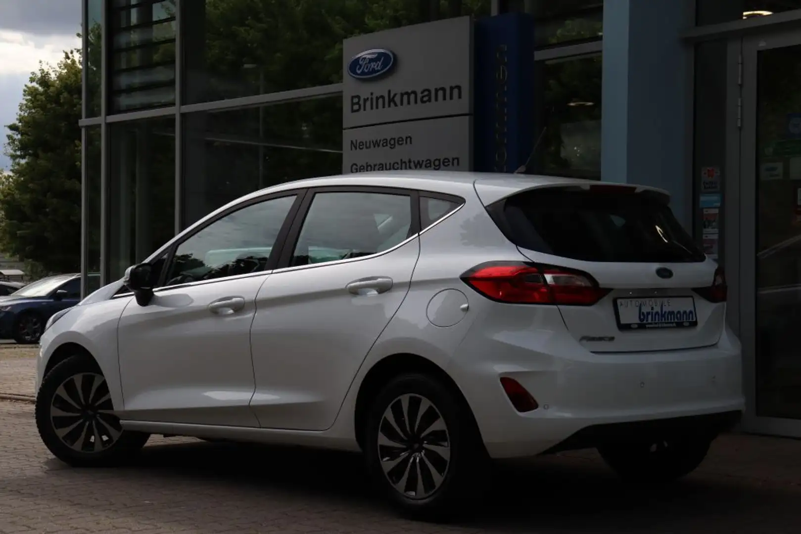 Ford Fiesta 1.0 EcoBoost S&S TITANIUM+LED+SHZ+TEMP Weiß - 2