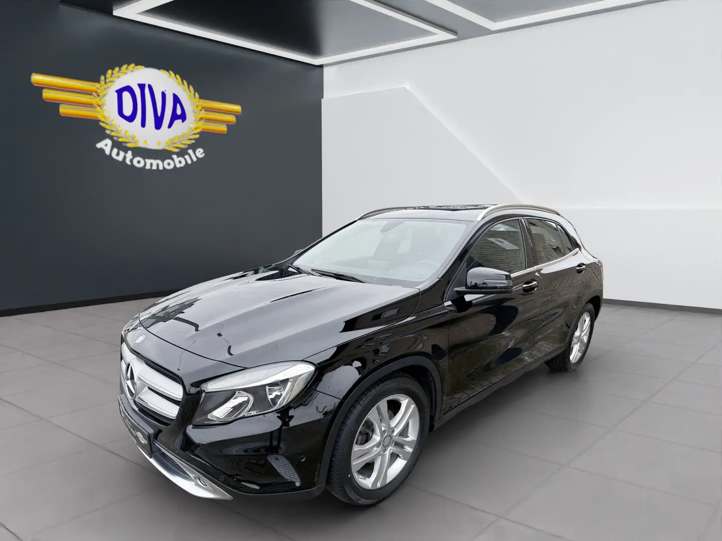 Mercedes-Benz GLA 220 GLA 220 CDI / d 4Matic Schwarz - 1