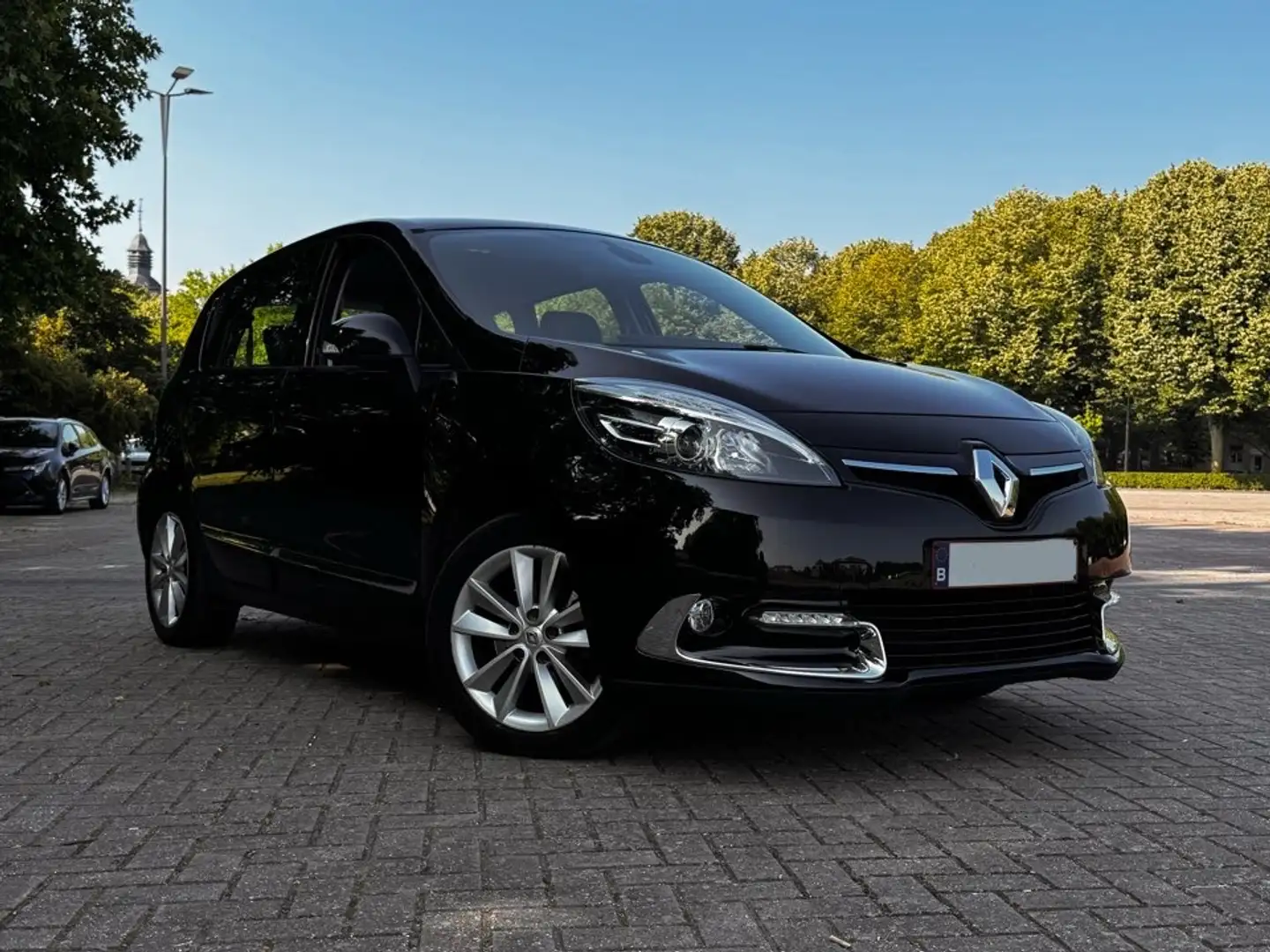 Renault Scenic Scenic 1.5 dCi Energy Authentique Noir - 1