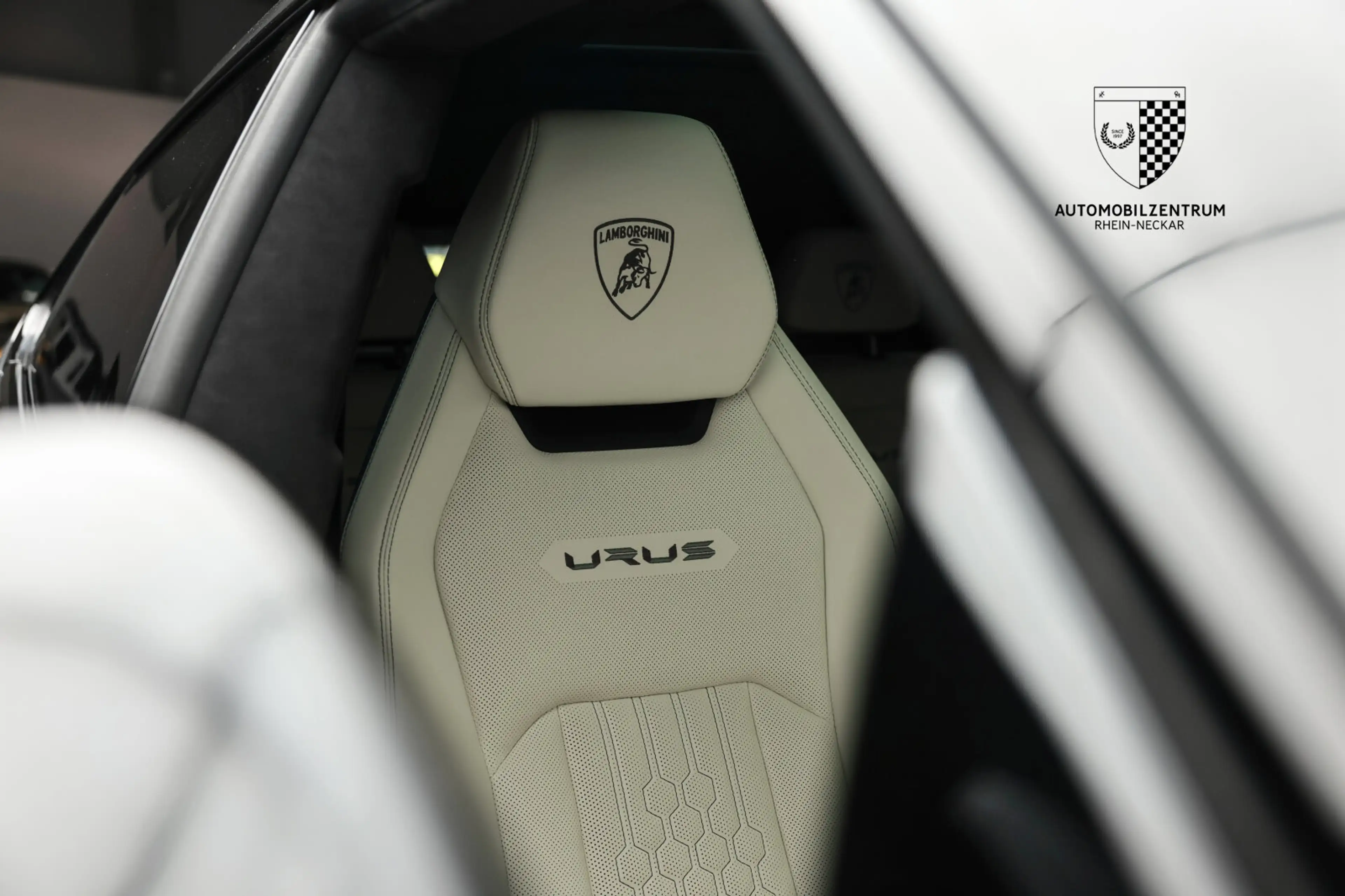 Lamborghini Urus Urus S AdPersonam/Carbon/Style/Park/Bang&Olufsen — photo 14
