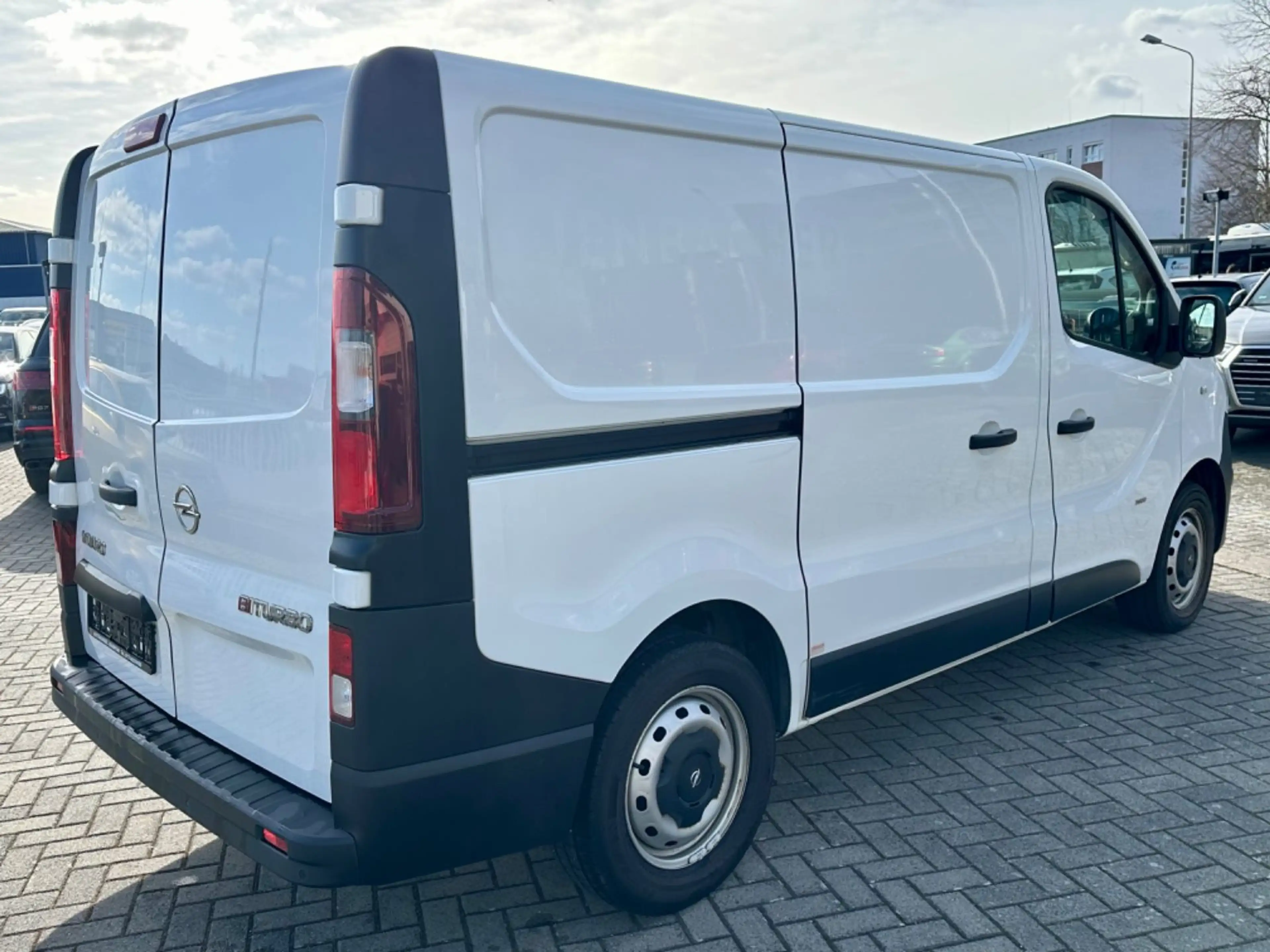 Opel Vivaro B Kombi Kasten L1H1  2,9t KLIMA  TEMPOMAT — photo 4