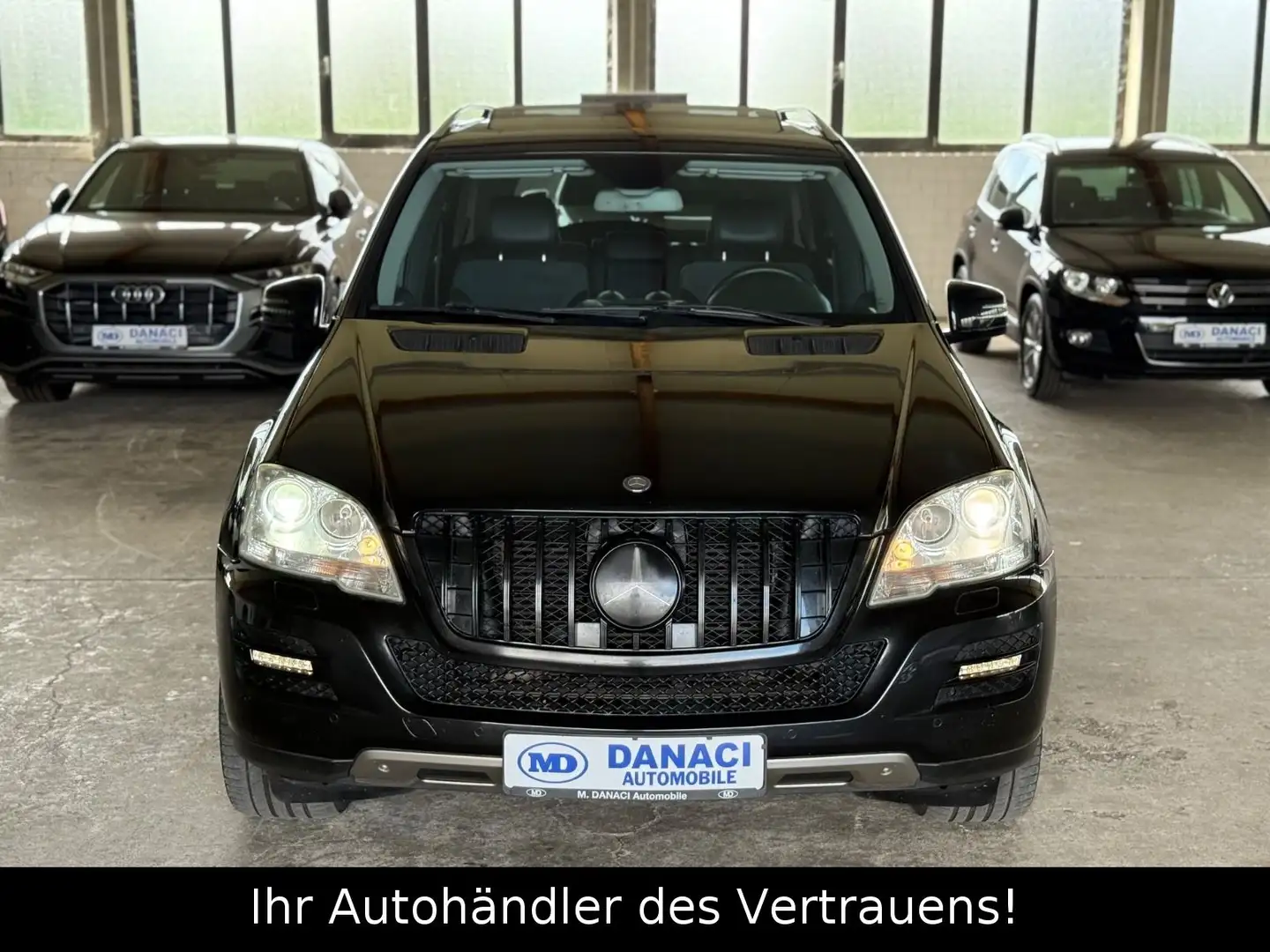 Mercedes-Benz ML 300 BlueEfficiency 4Matic*AHK*Kamera*Totwinke Schwarz - 2